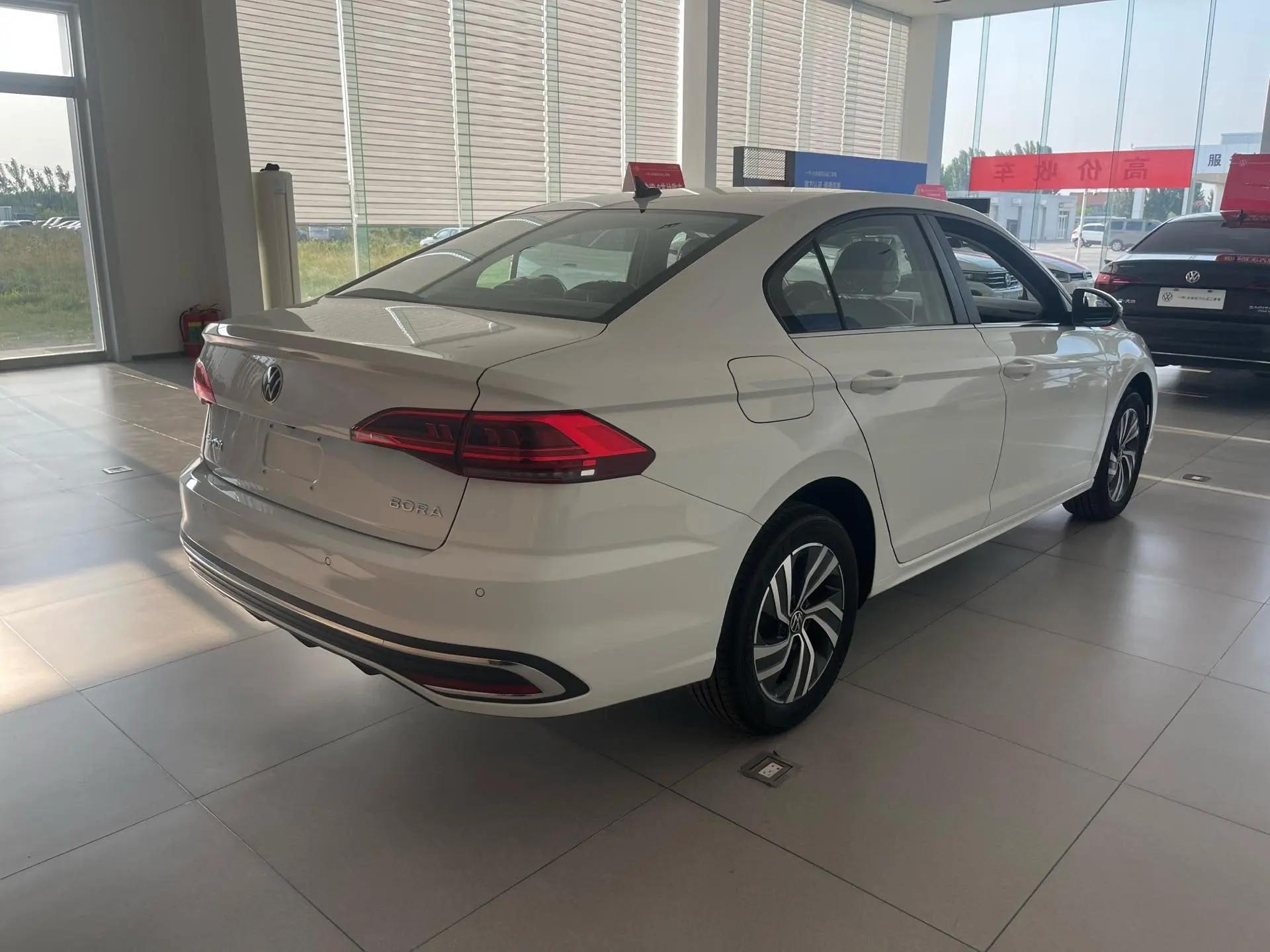Volkswagen 2026 Bora 1.2TSI 200TSI Enjoy Navigation Edition Automatic 4