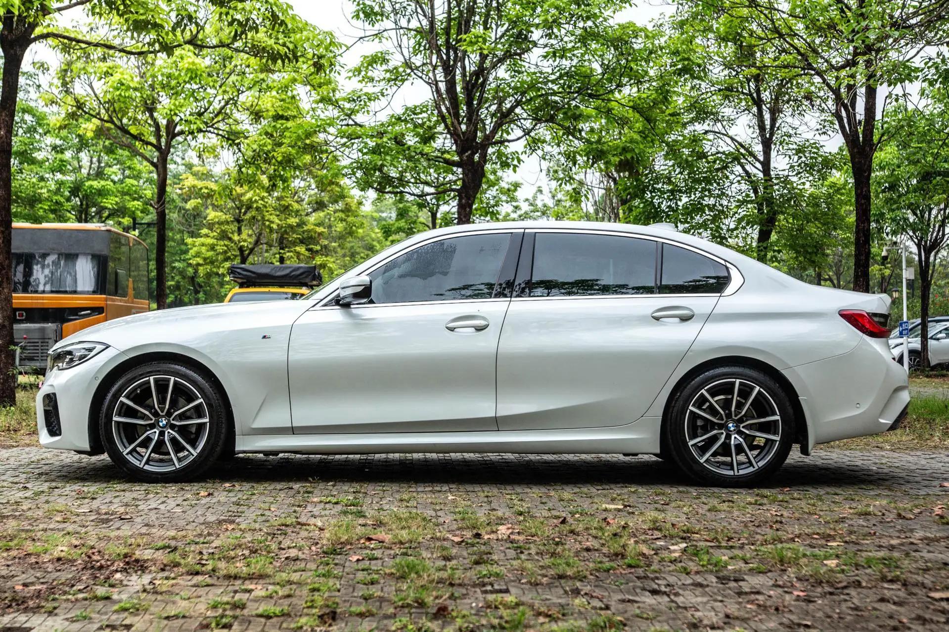 BMW 3 Series 2020 Change 325Li M Sports Suit 2