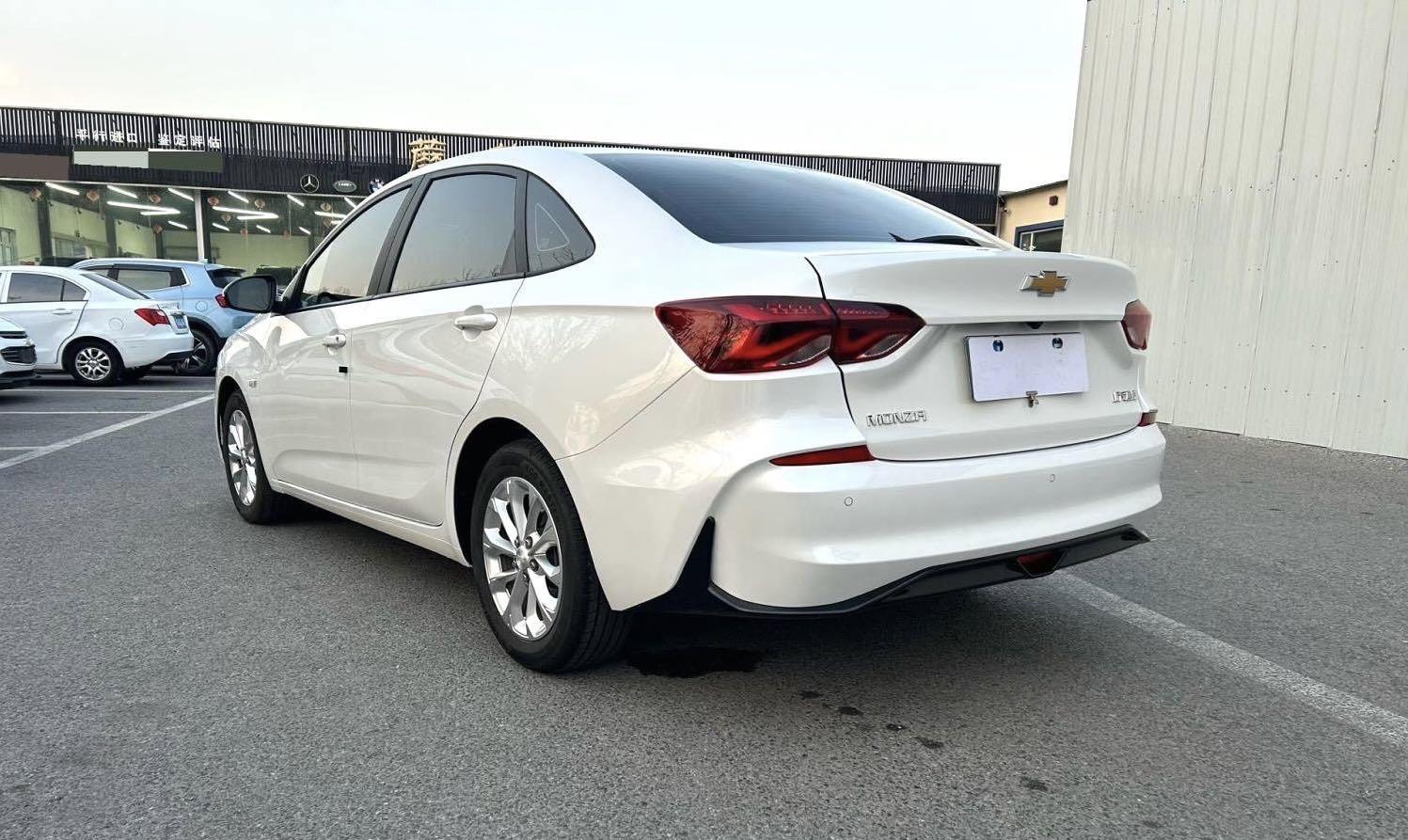 Cruze 2023 1.5L Dual Clutch Pleasant Edition 6