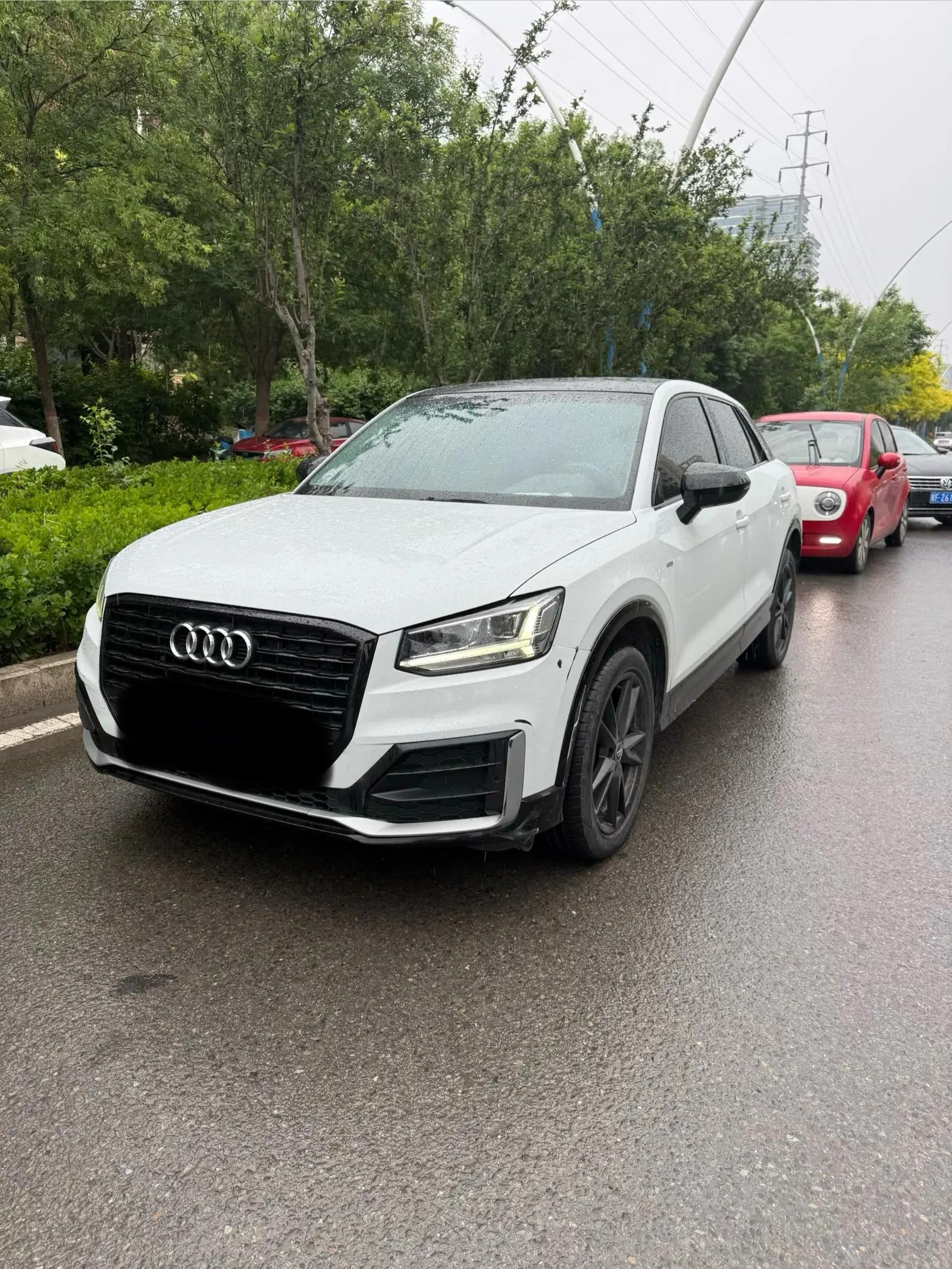 Audi Q2L 2021 35 TFSI Fashion Elegant