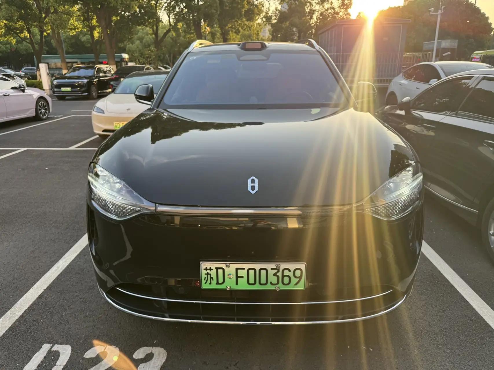 AITO 2025 Model AITO M9 Range-Extended Ultra Version 52kWh 5-Seater Automatic 2