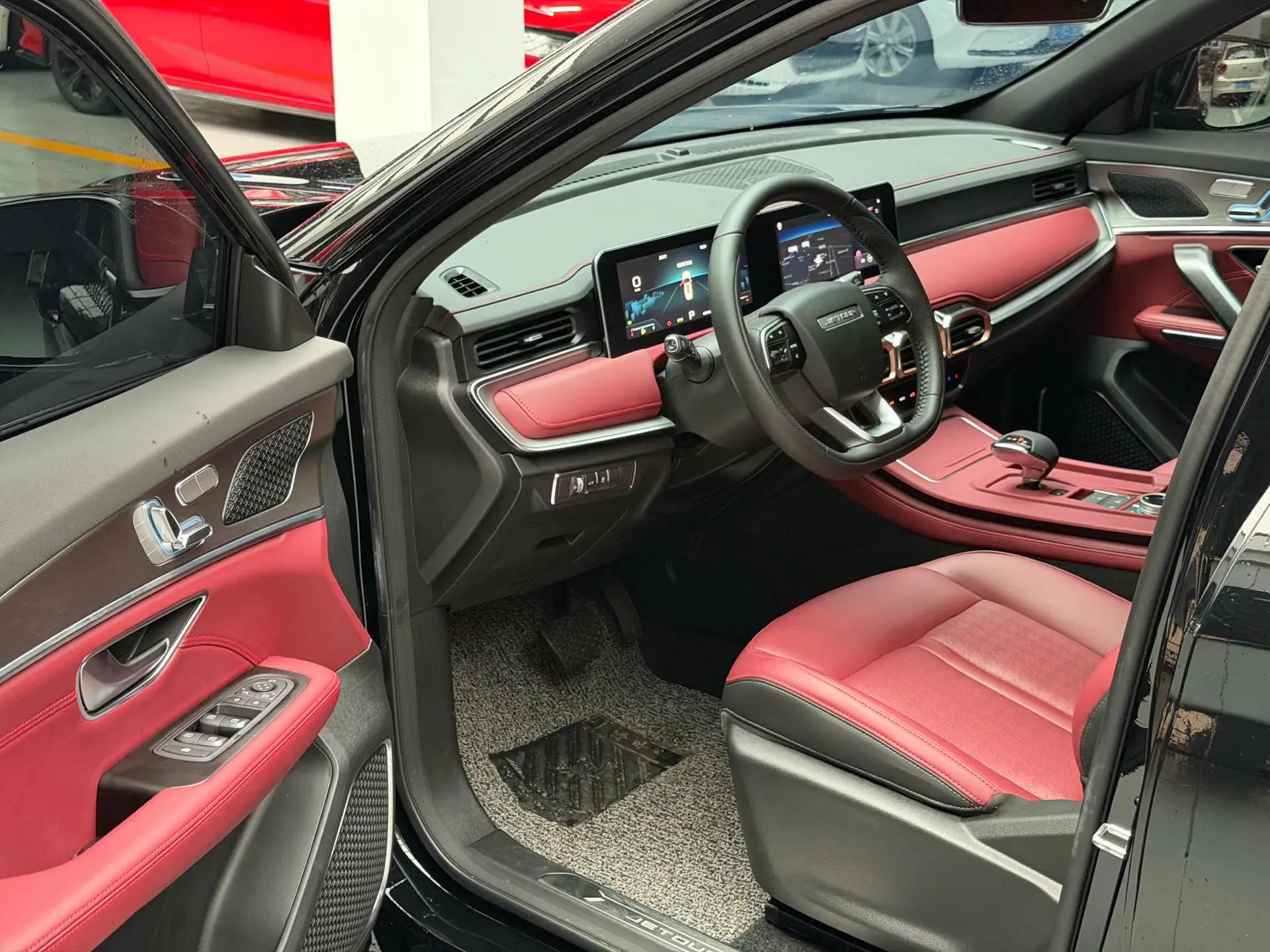 Jetour 2025 X70 PLUS 1.5T Champion Edition MAX5 Automatic Gear 4