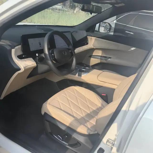 ChangAn 2025 CS75 PLUS 2.0T Ultra New Blue Whale Smart Engine Automatic Gear 5