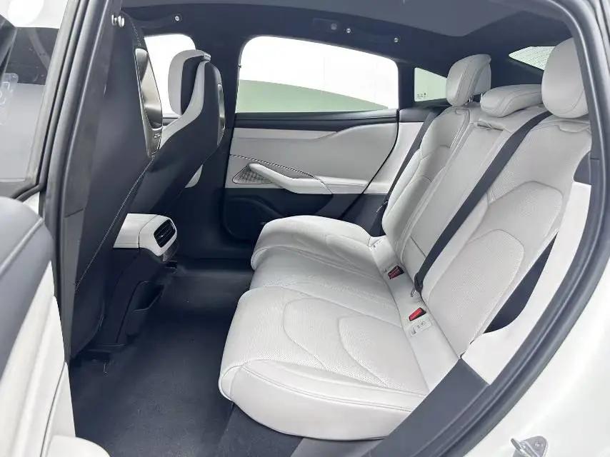 MI SU7 2024 800km 4-wheel drive ultra-long endurance high-end smart driving Max version 8