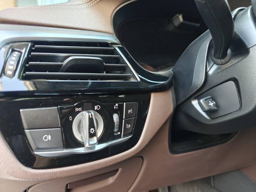 BMW 5 Series 2022 Modified 530Li Premium Luxury Suit 17