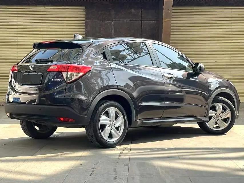 Vezel 2022 1.5L CVT Elite Smart Edition 8