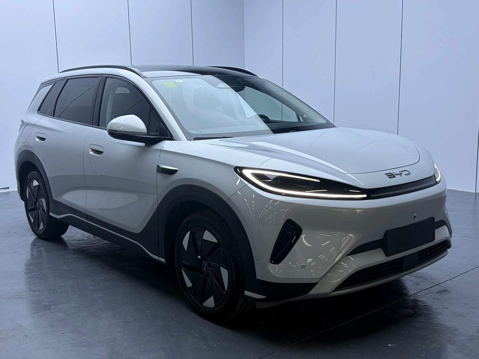 Seal 05 EV 2025 Model 520km Intelligent Navigation Edition 3