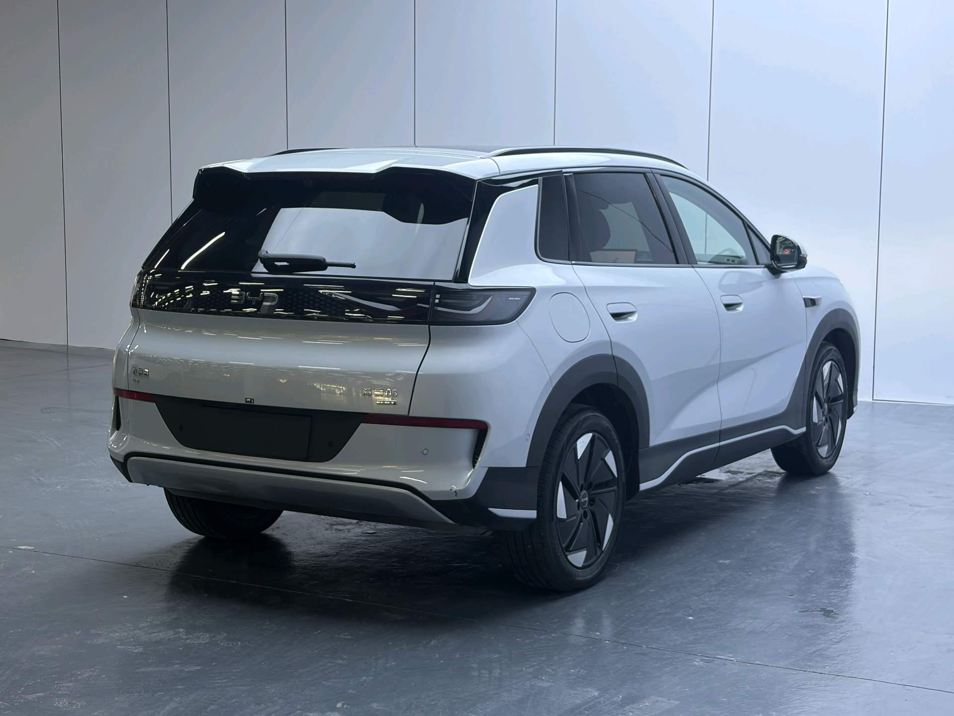 Seal 05 EV 2025 Model 520km Intelligent Navigation Edition 7