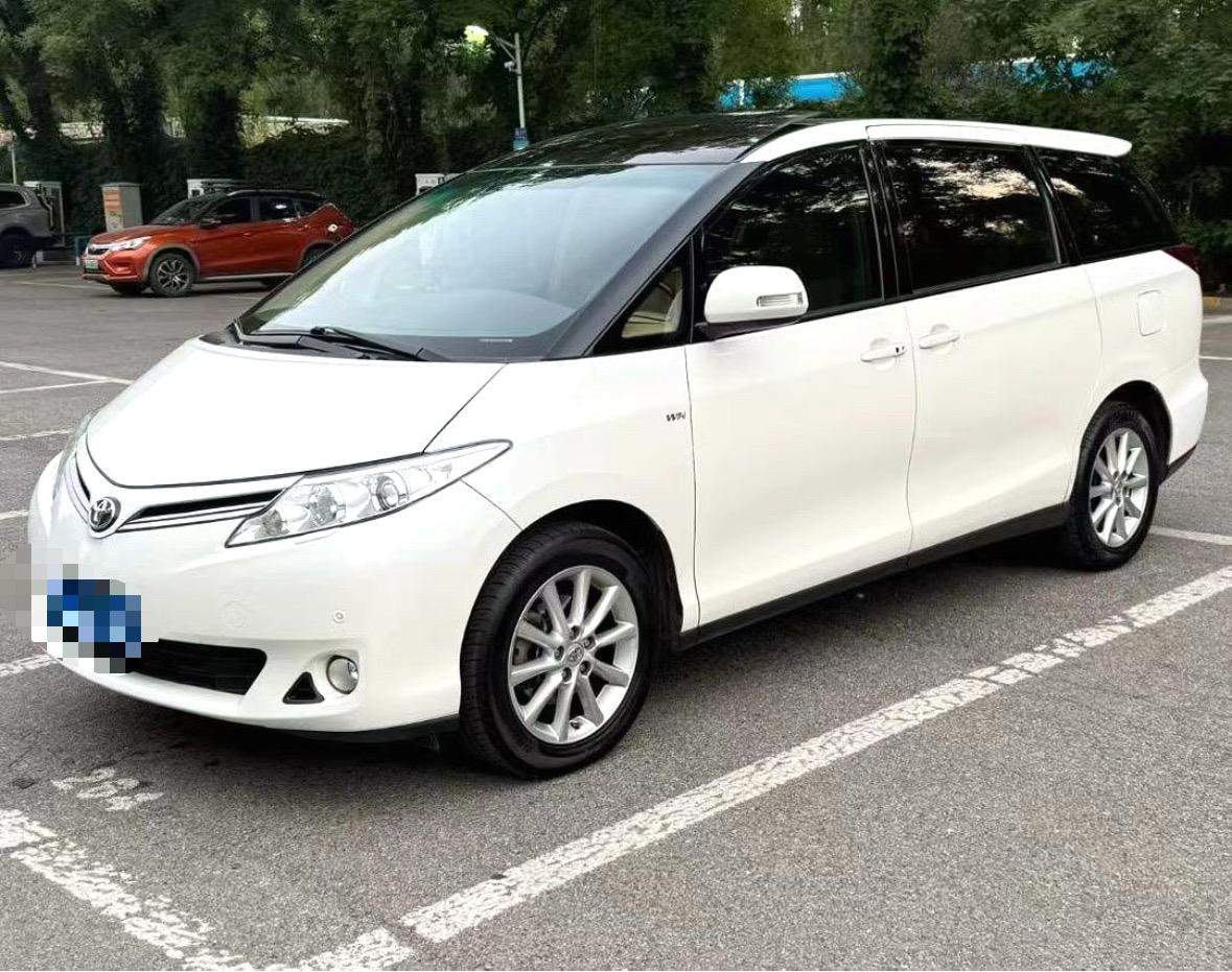 Open image lightbox: Toyota Previa (Imported) 2016 Previa 2.4 7-seat Automatic