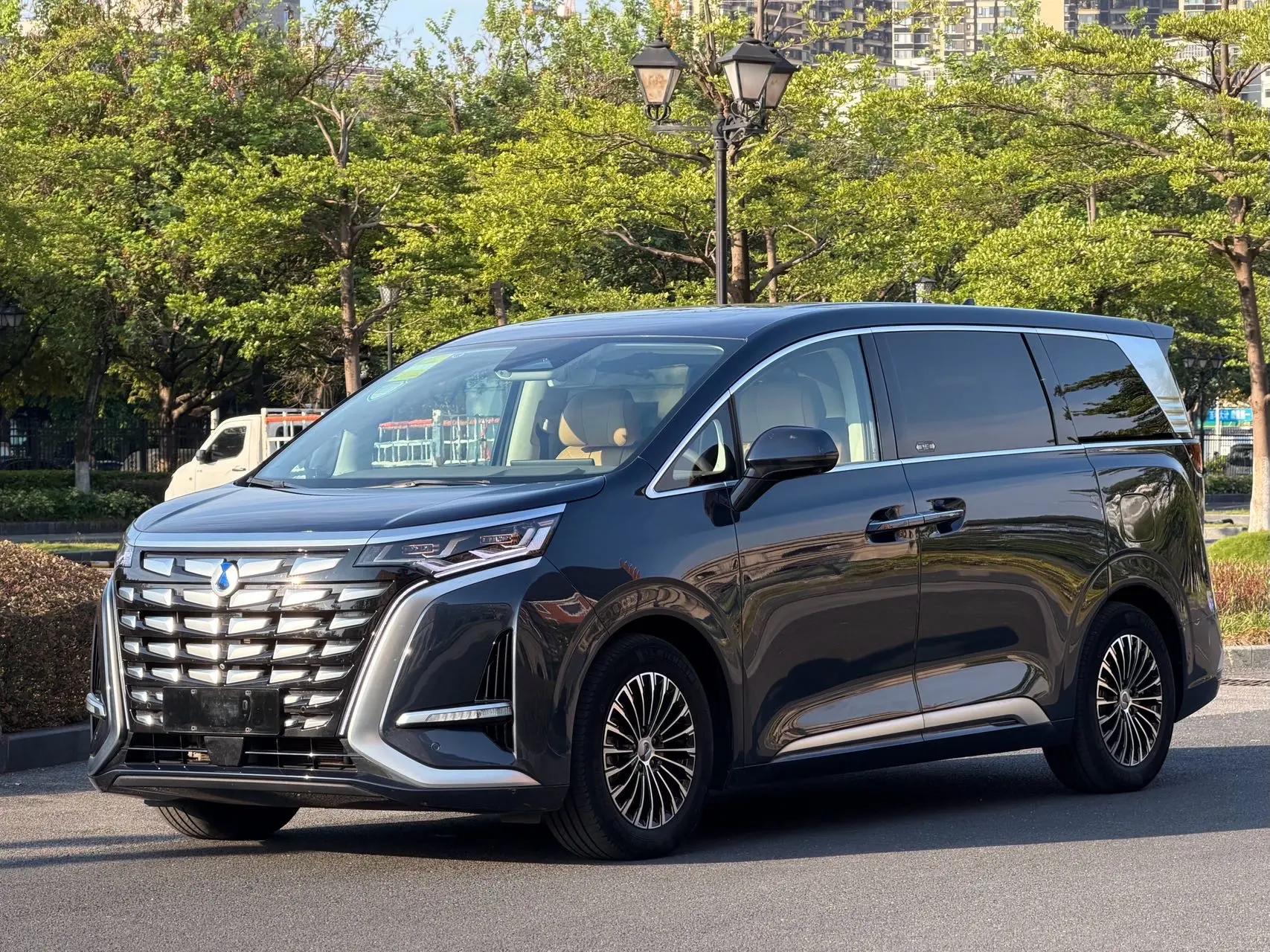Denza D9 2022 DM-i 970 Four-Wheel-Drive Flagship Model