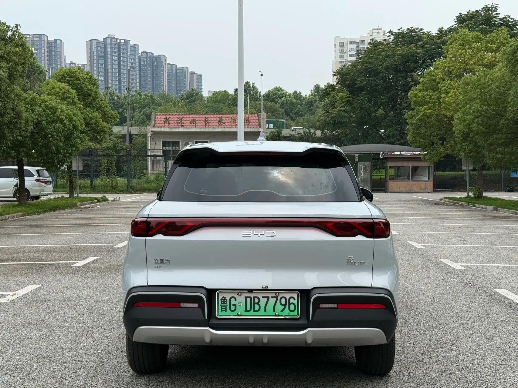 BYD 2024 Yuan UP 401km Vitality Edition Automatic 5