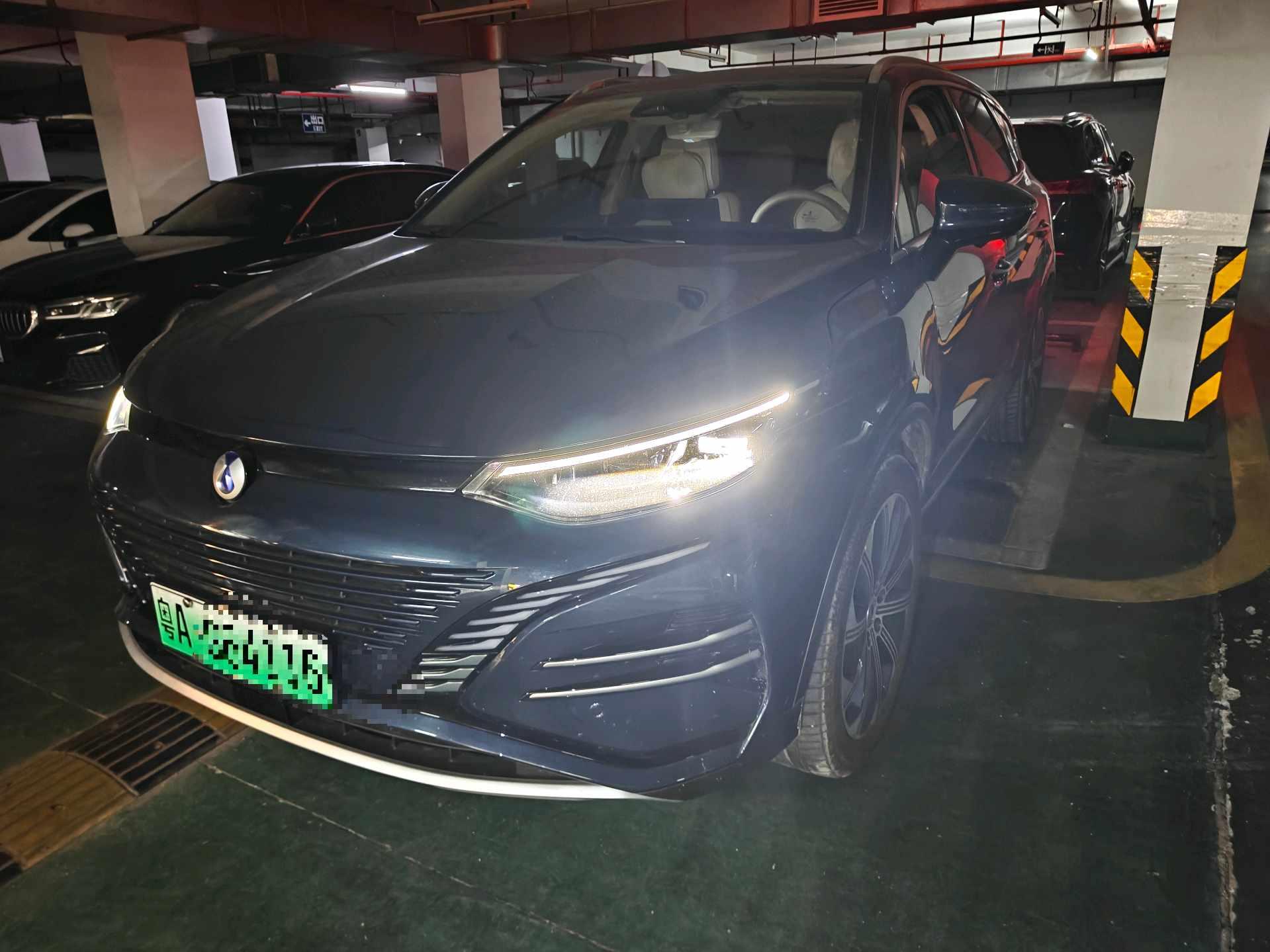 Denza N8 2023 Four-wheel Drive Super Hybrid Flagship Six-seat Edition
