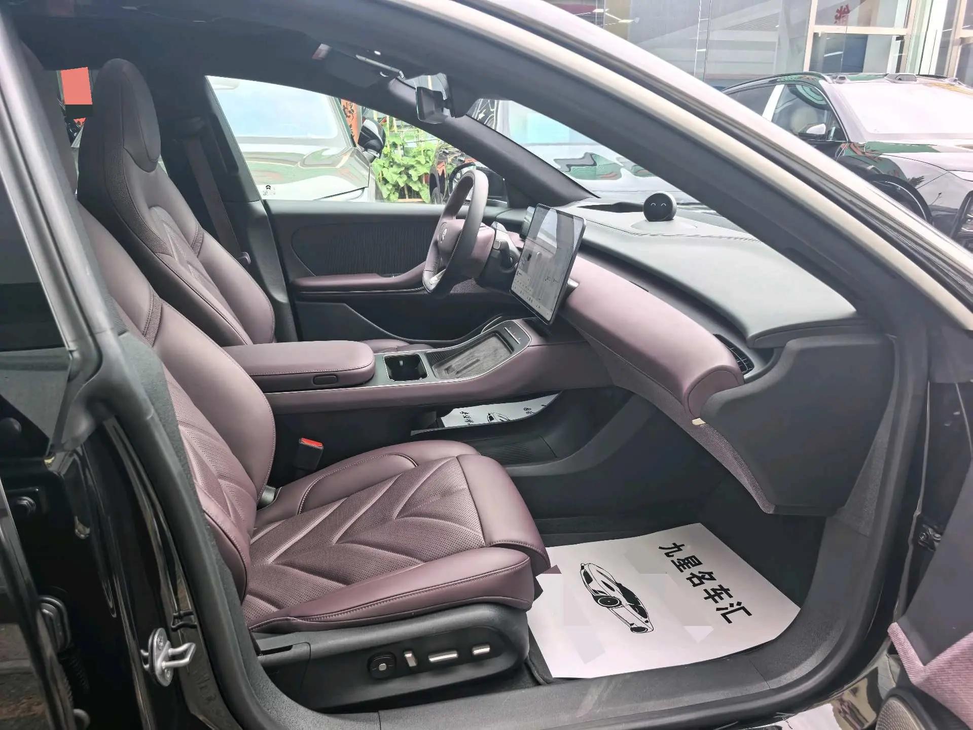 NIO 2025 ET5T 75kWh Touring automatic 11