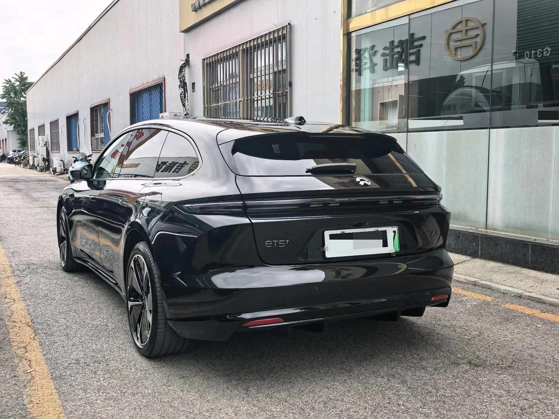 NIO 2025 ET5T 75kWh Touring automatic 6