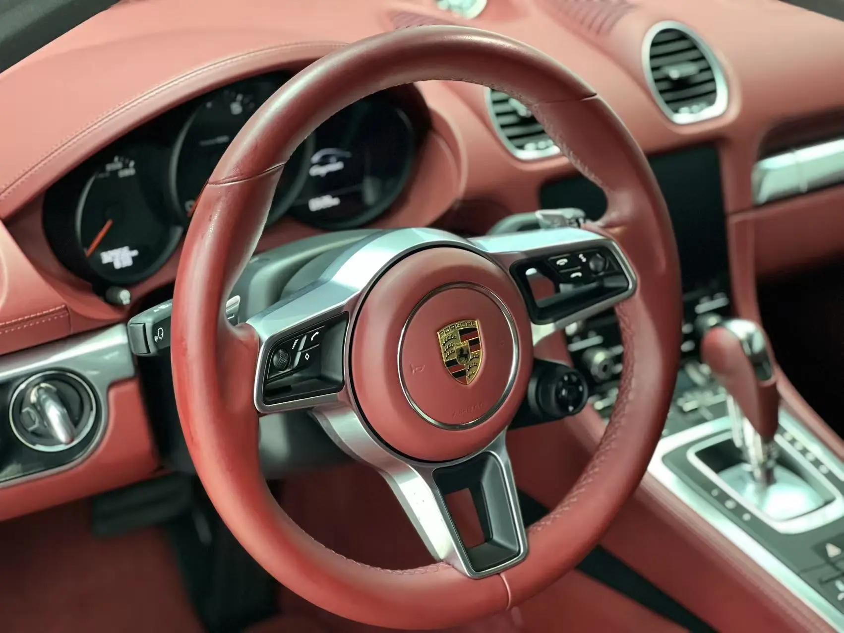 Porsche 718 2020 Cayman 2.0T 10