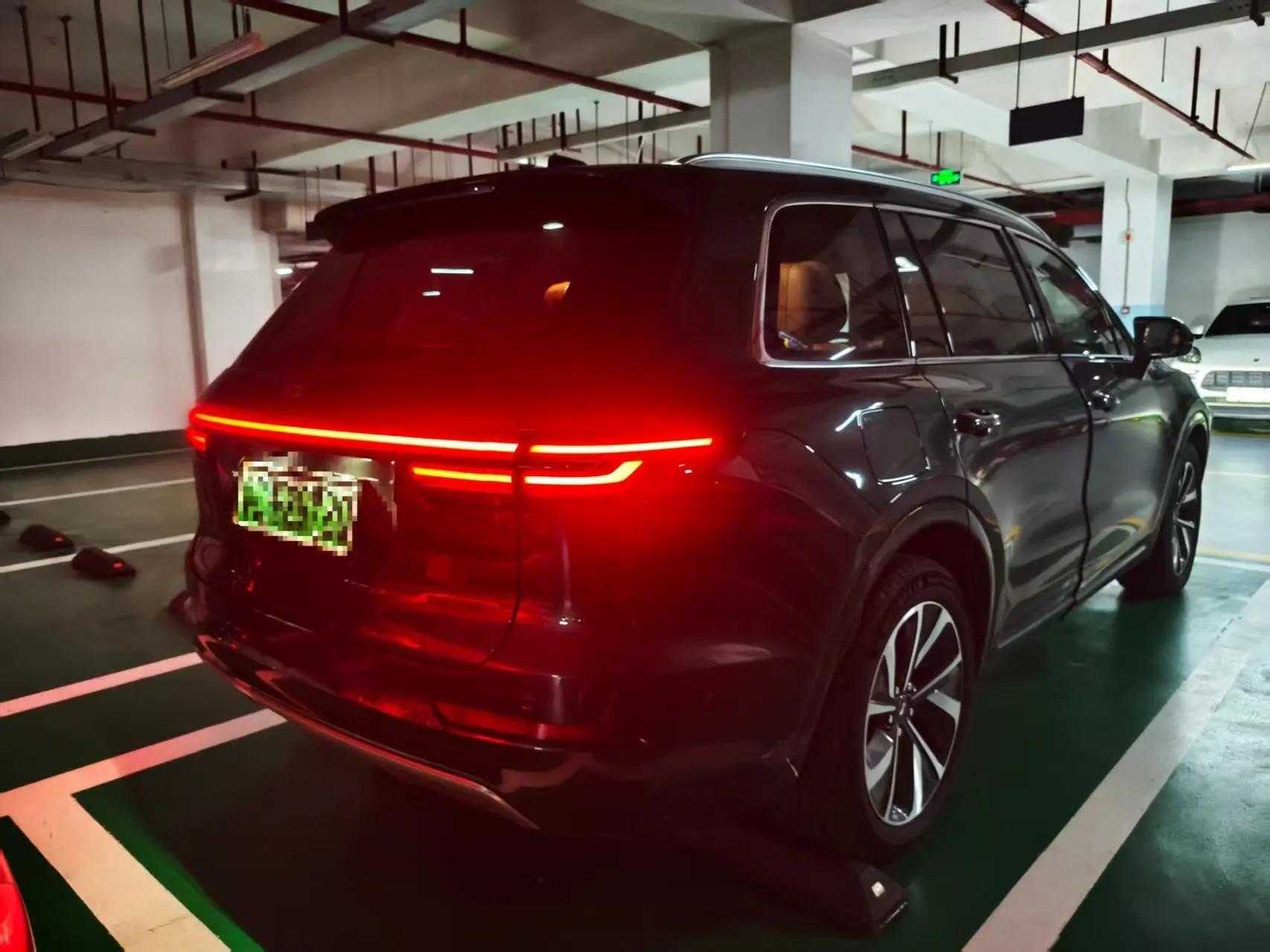 Li ONE 2021 extended 6-seat version 6
