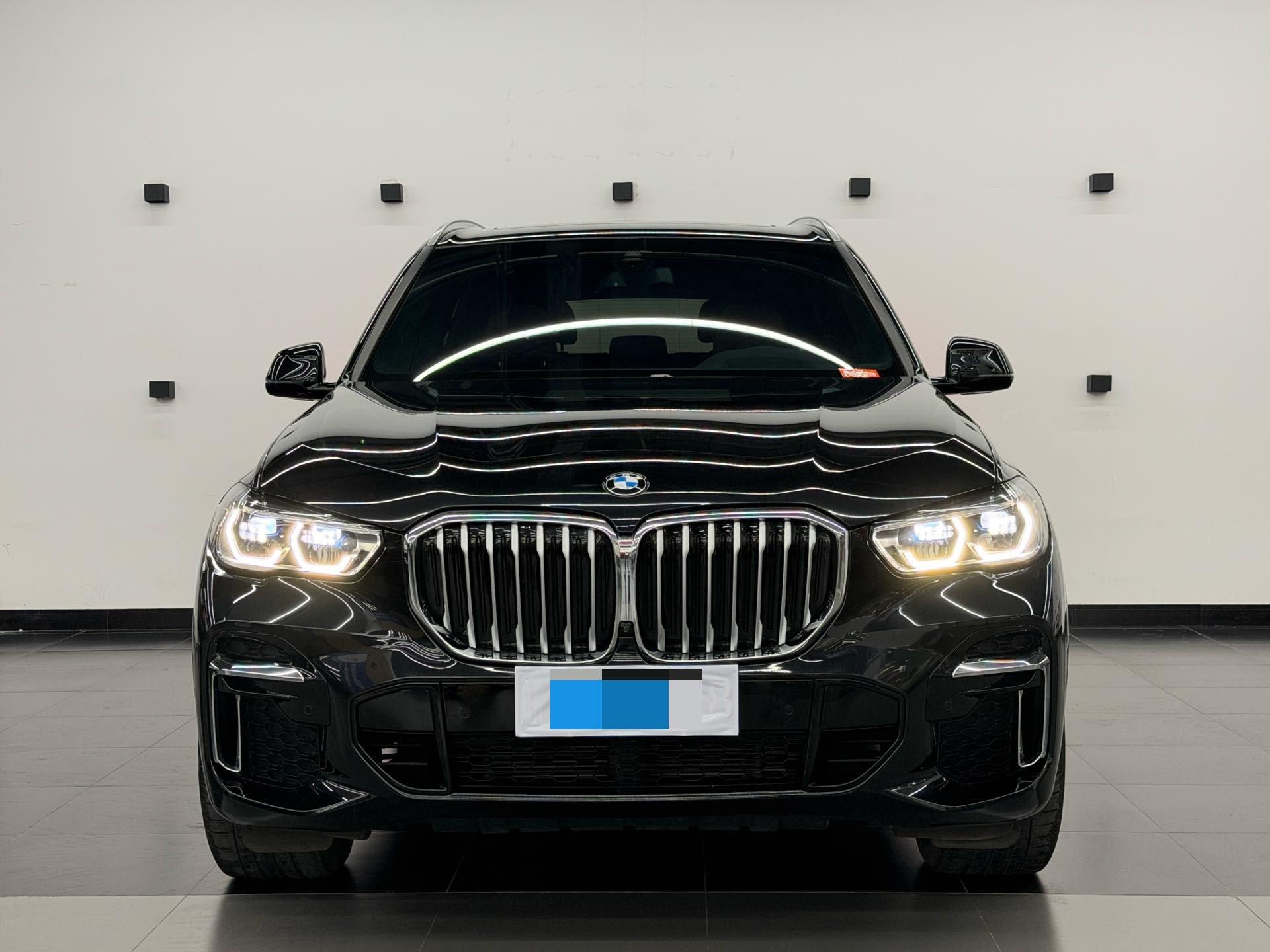 BMW X5 2022 model change xDrive 40Li M sports package 2