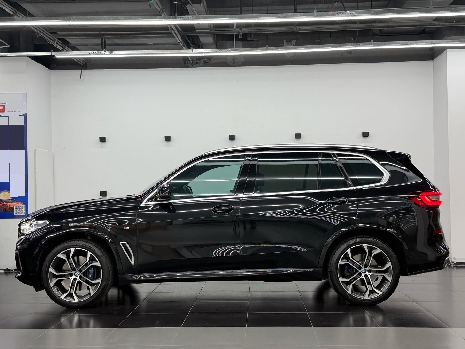 BMW X5 2022 model change xDrive 40Li M sports package 9