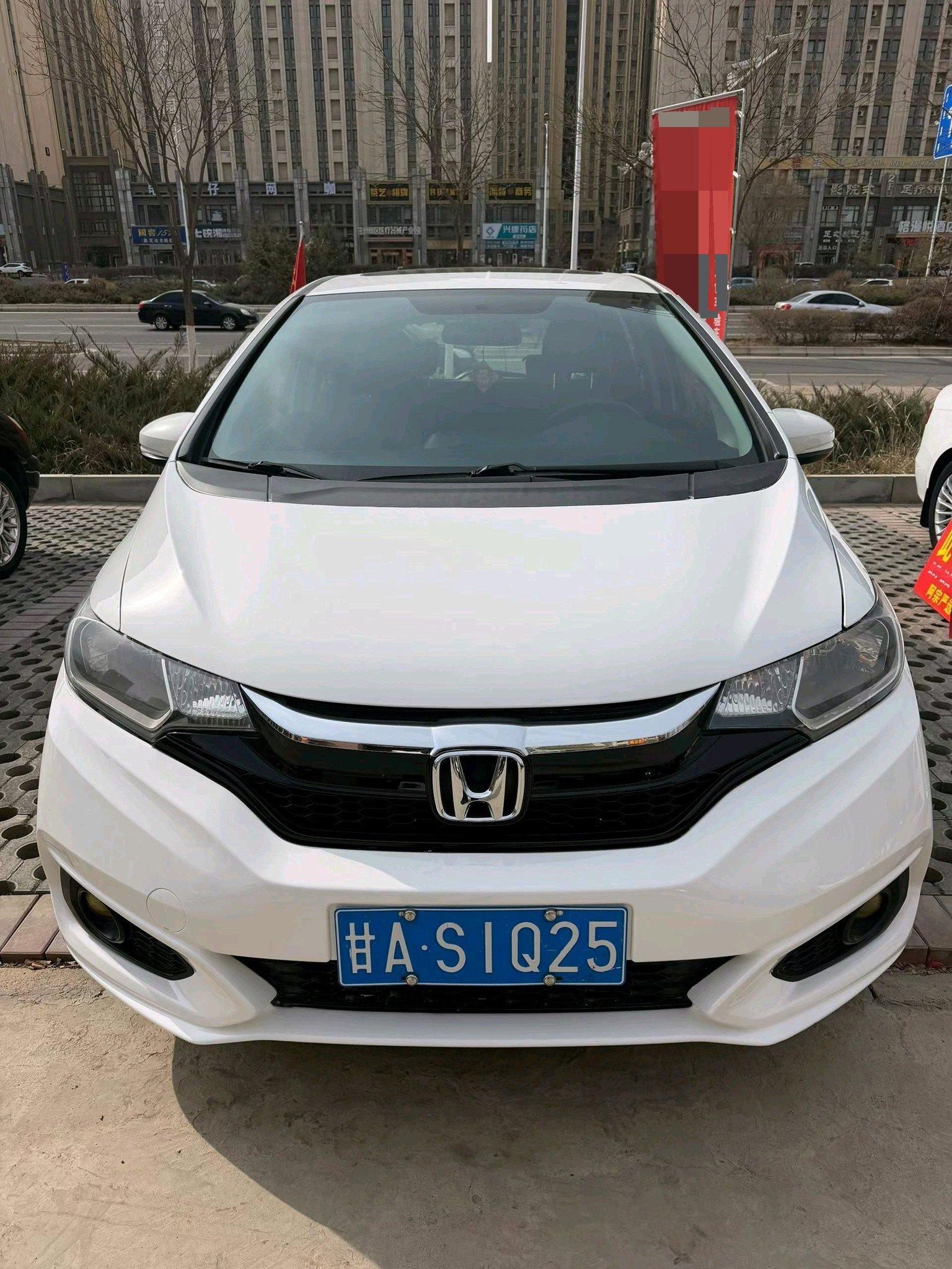Fit 2020 1.5L CVT Comfort Sunroof Edition 2