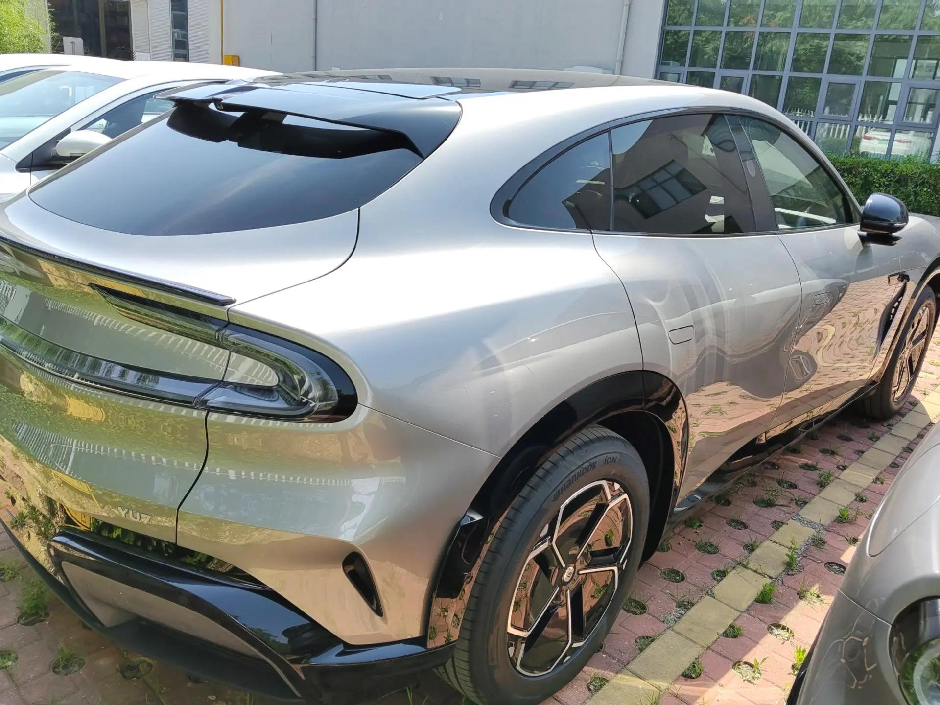 MI YU7 2025 model, long-range rear-wheel-drive version 4