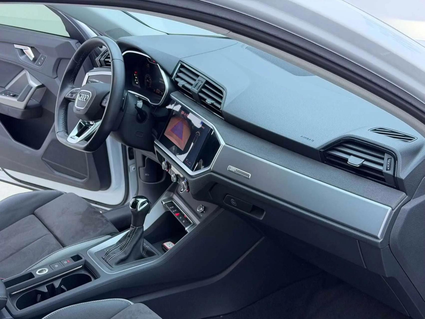 Audi Q3 2022 35 TFSI Fashion Dynamic 13
