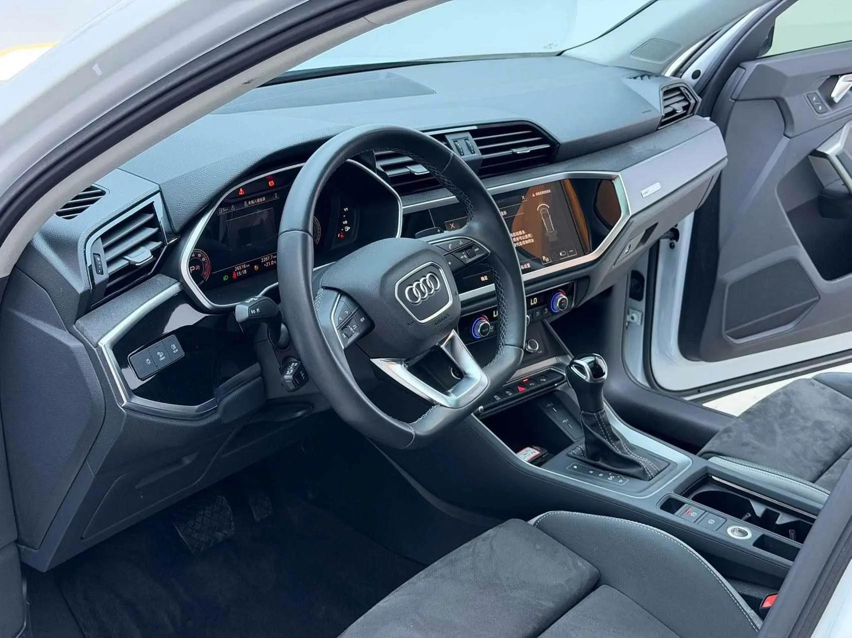 Audi Q3 2022 35 TFSI Fashion Dynamic 6