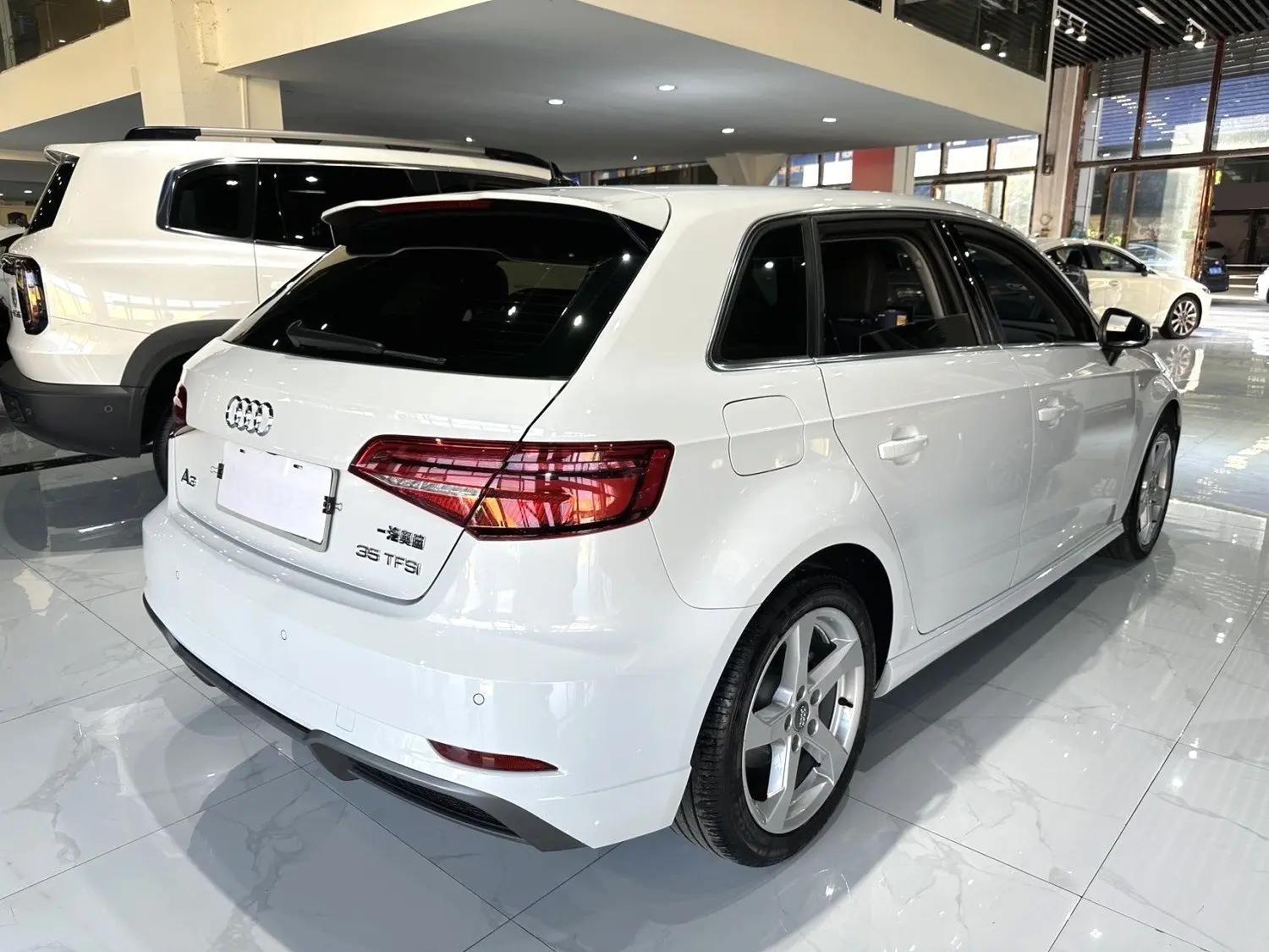 Audi A3 2020 Sportback 35 TFSI Fashion Country V 4