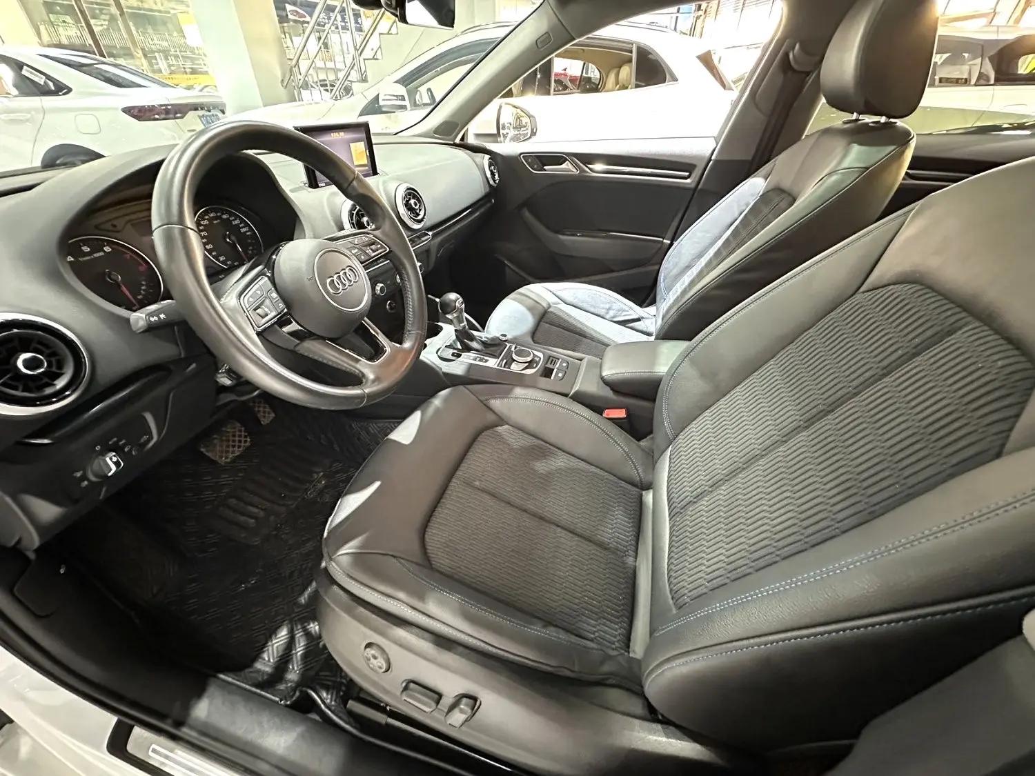 Audi A3 2020 Sportback 35 TFSI Fashion Country V 9
