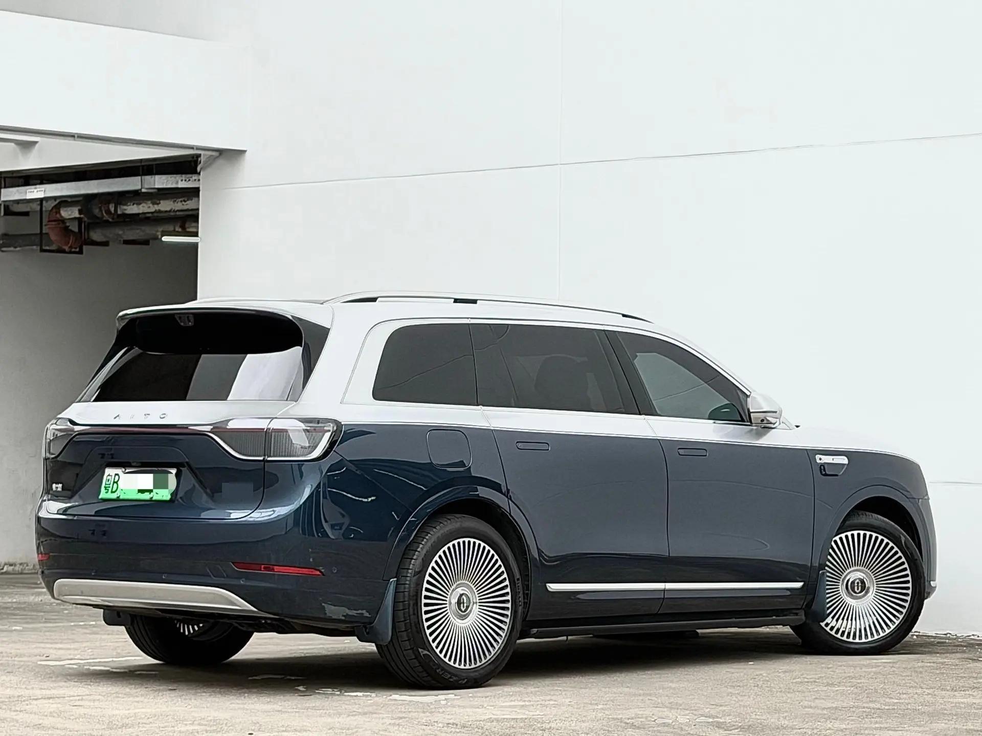 AITO 2025 Model AITO M9 Range-Extended Ultra Version 52kWh 6-Seater Automatic 9