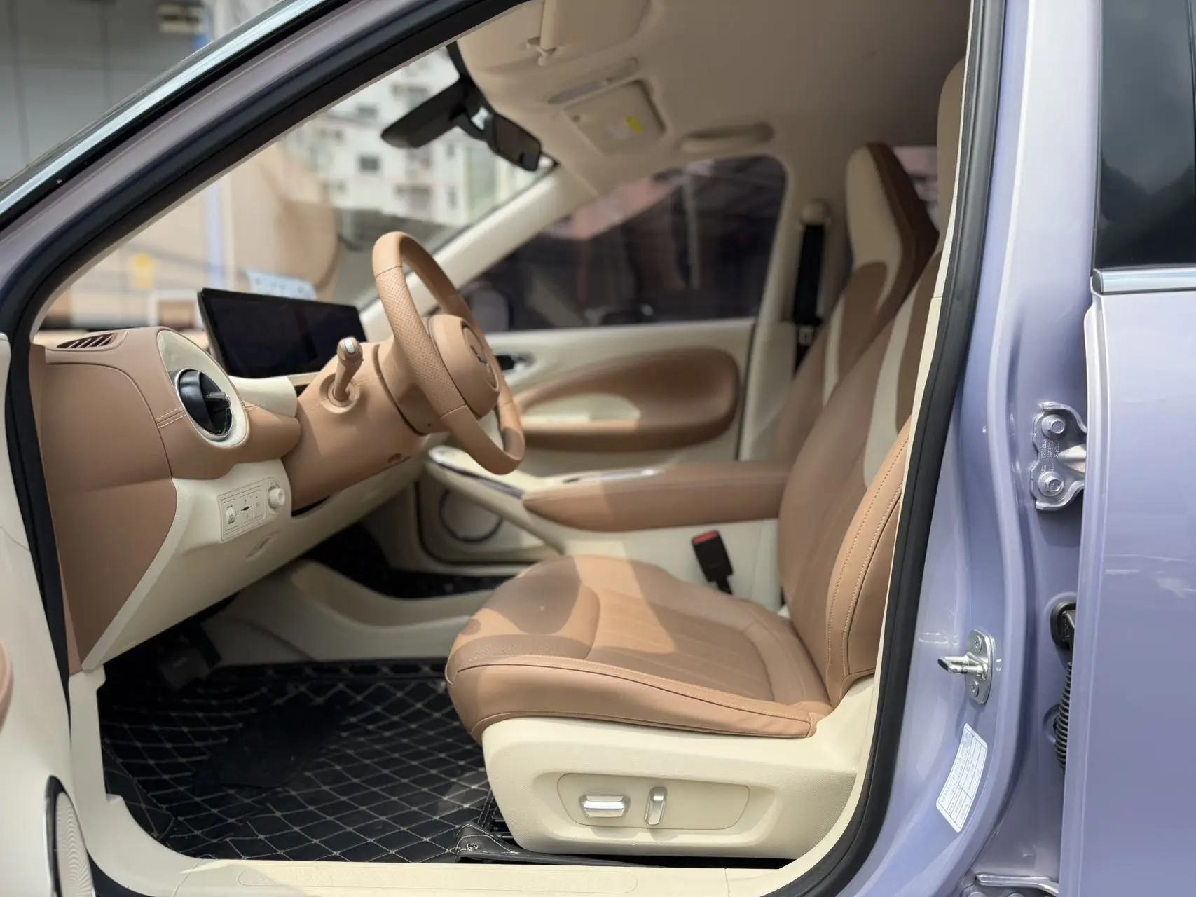 WuLing 2025 Plantronics 410km LingBox Exclusive Automatic Transmission 4