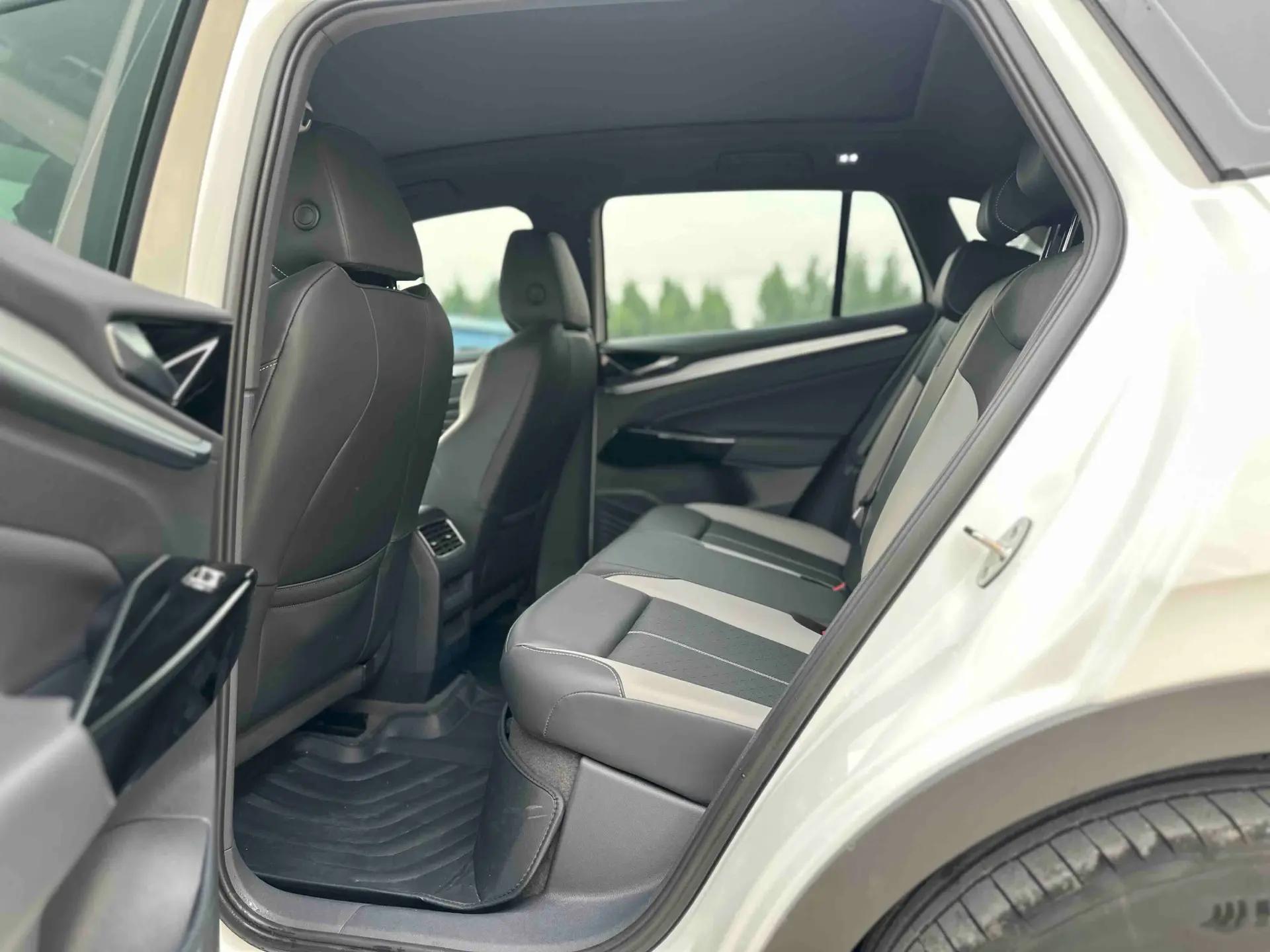 Volkswagen 2026 ID. 4 CROZZ Exclusive PURE Automatic 5