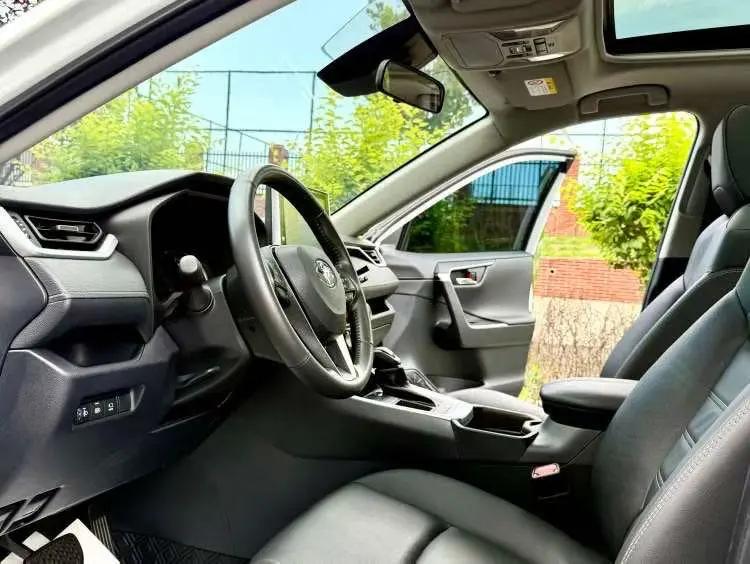 RAV4 Rongfeng 2022 2.0L CVT Two-Drive Fashion Plus Edition 4