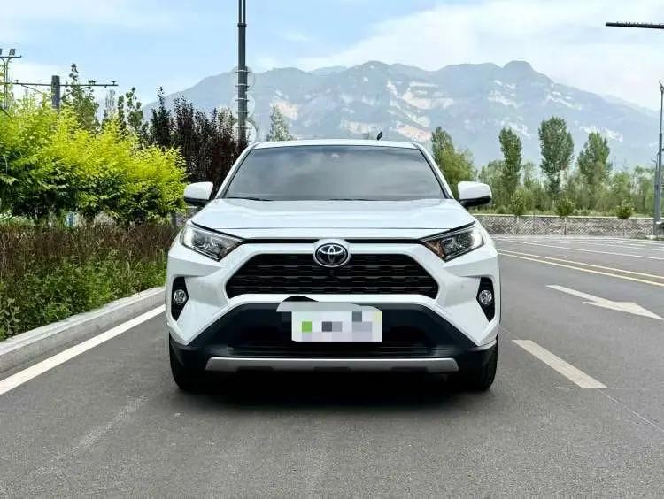 RAV4 Rongfeng 2022 2.0L CVT Two-Drive Fashion Plus Edition 5