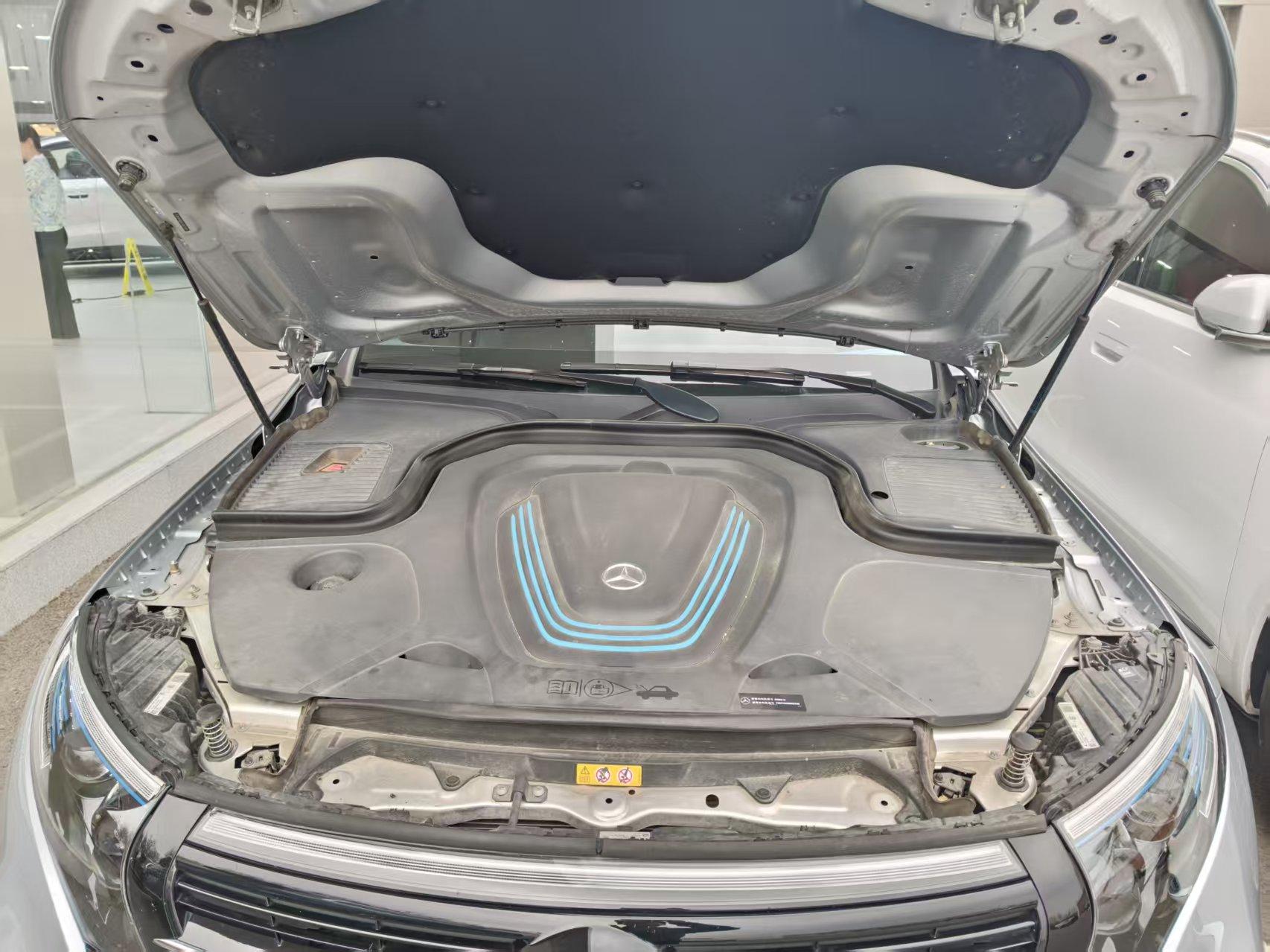 Mercedes Benz EQC 2020 EQC 400 4MATIC 6