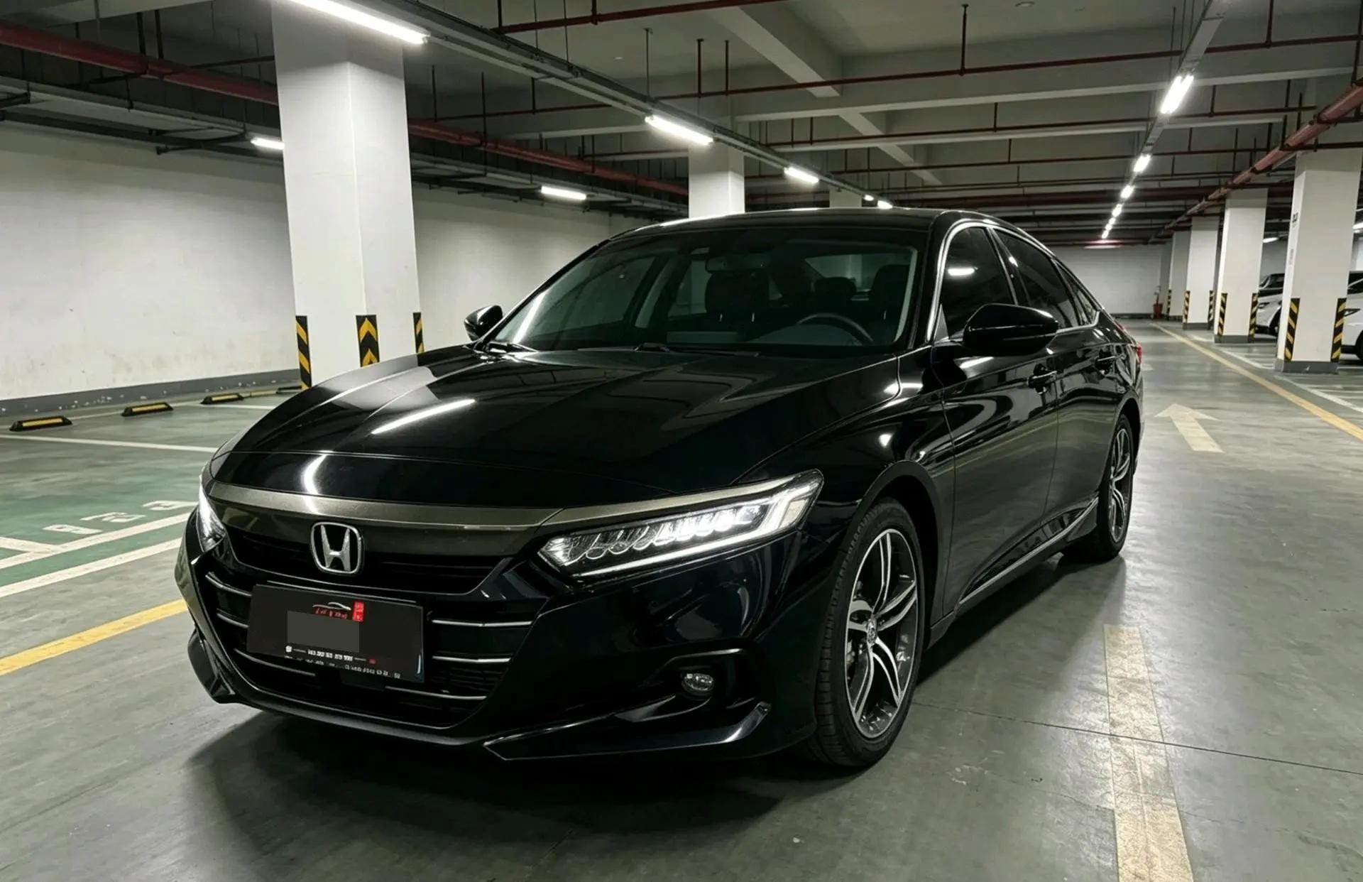 Accord 2022 260TURBO Magic Night Premium Edition