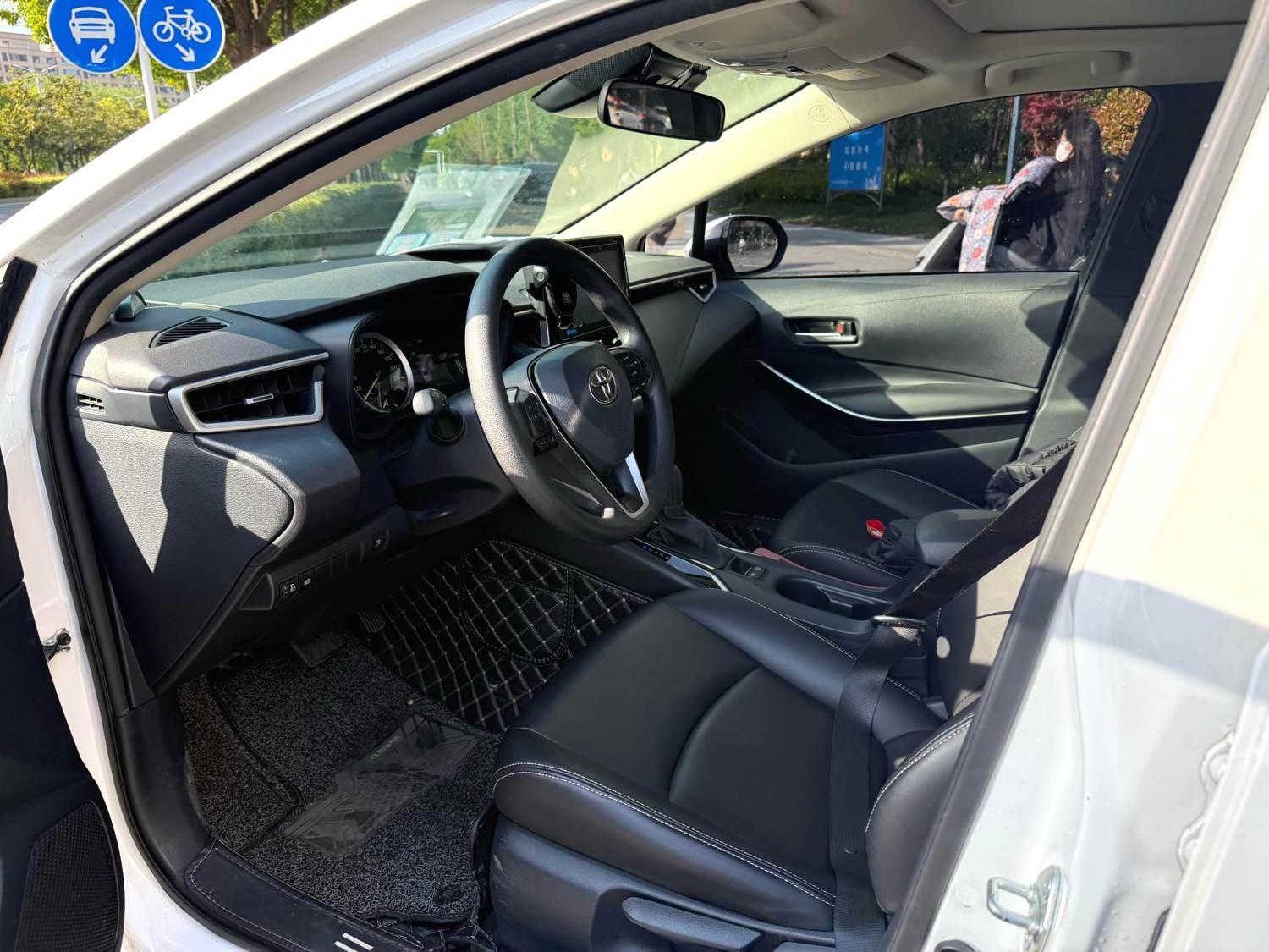 Corolla 2019 Double Engine 1.8L E-CVT GL-i Elite Edition 6