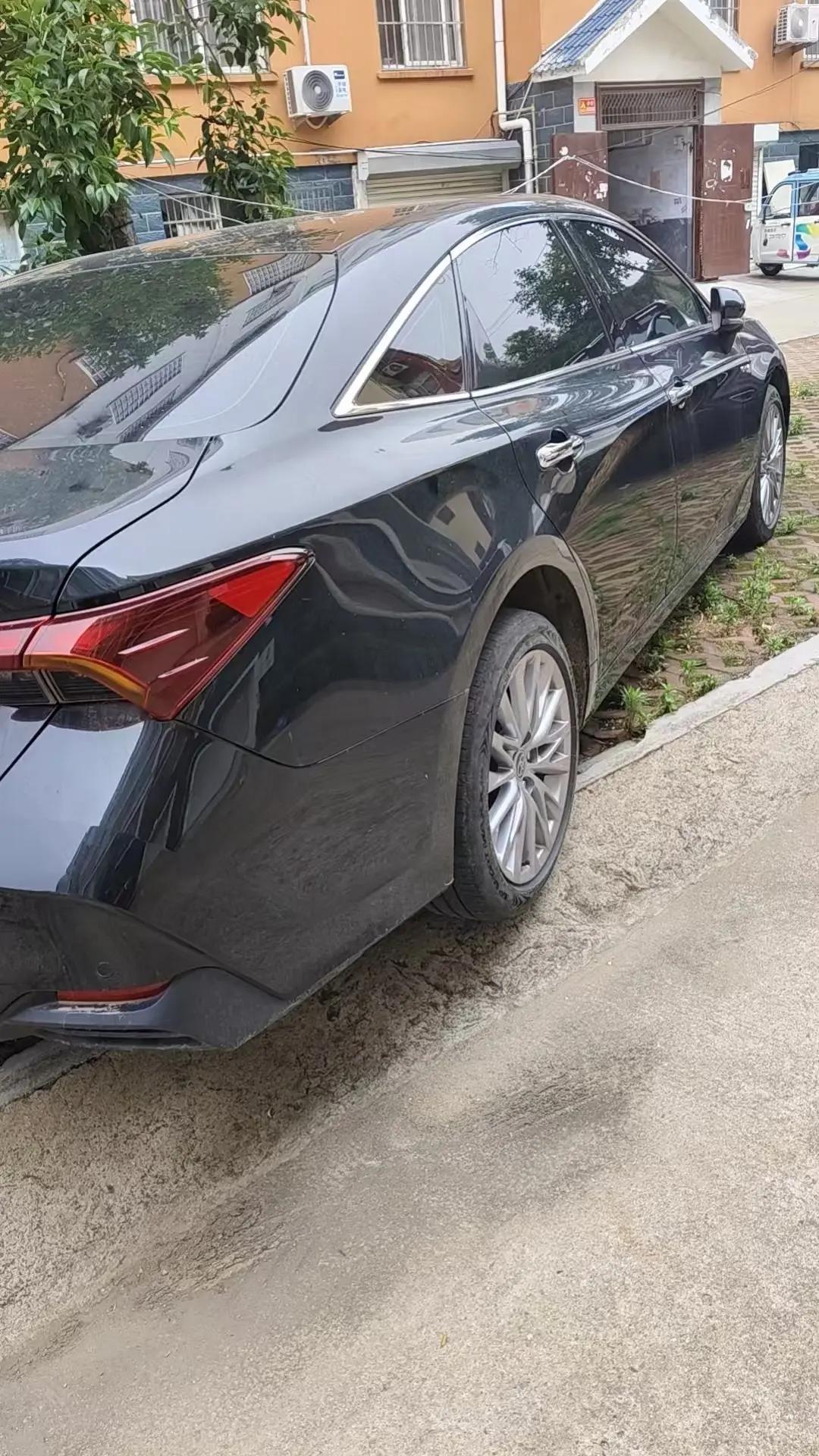 Toyota 2024 Asian Dragon Dual Engine 2.0 CVT Luxury Edition Automatic 3