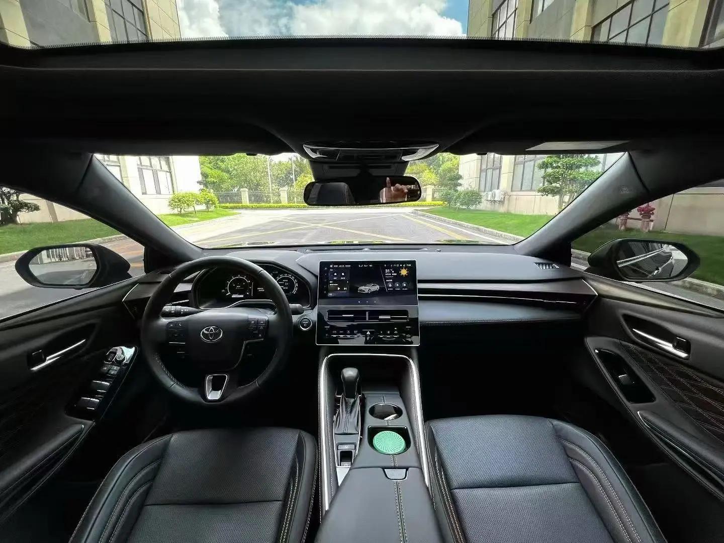 Toyota 2024 Asian Dragon Dual Engine 2.0 CVT Luxury Edition Automatic 5