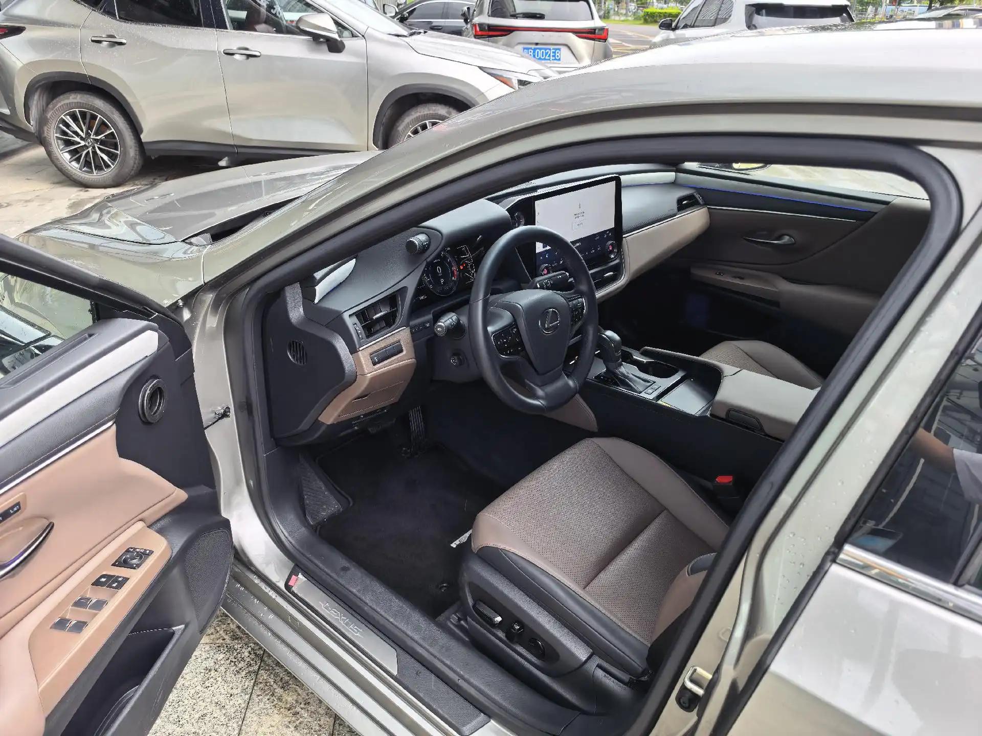 Lexus ES (Imported) 2024 ES200 2.0 Stepless Edition Automatic Gear 3