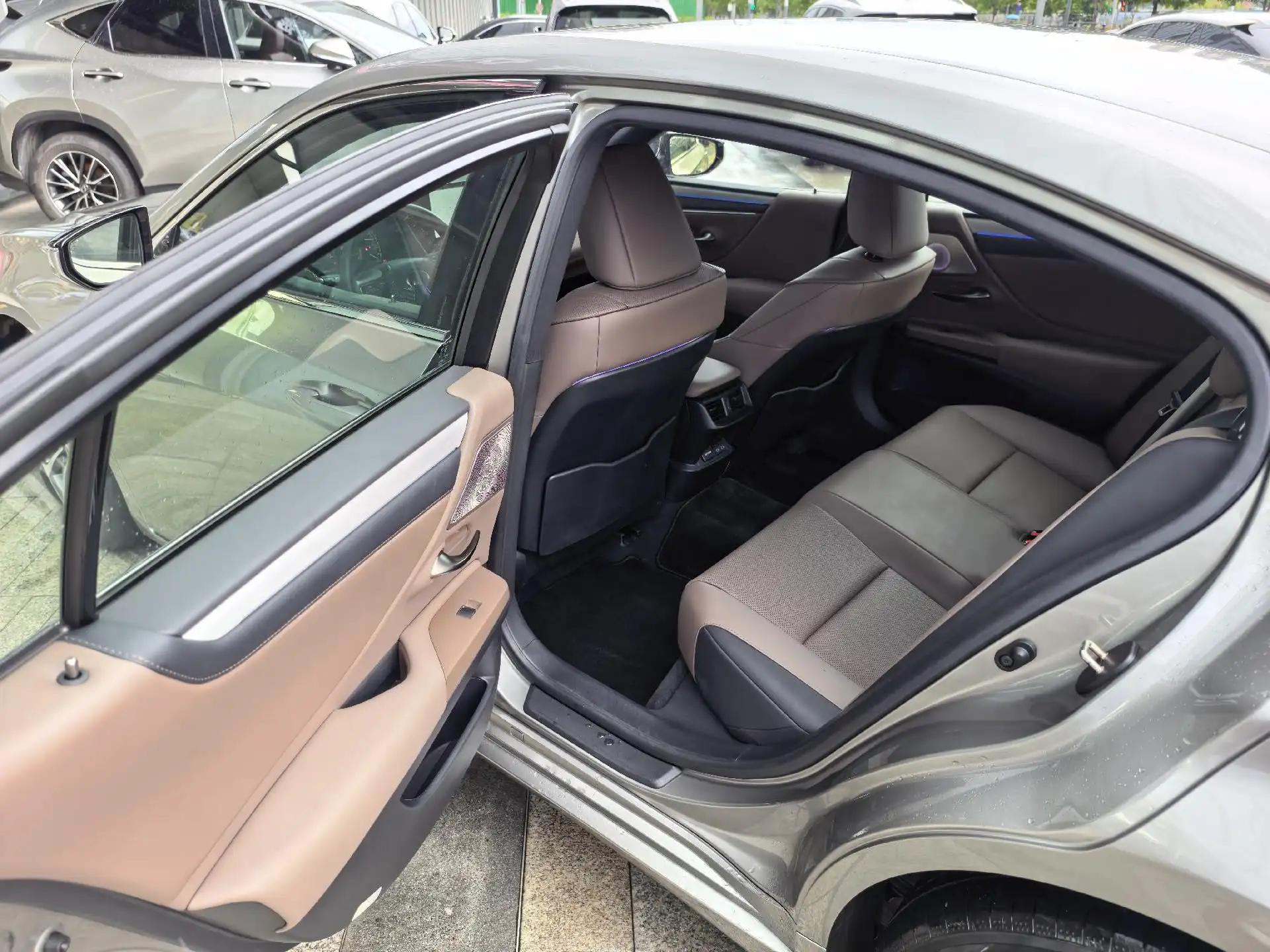 Lexus ES (Imported) 2024 ES200 2.0 Stepless Edition Automatic Gear 4