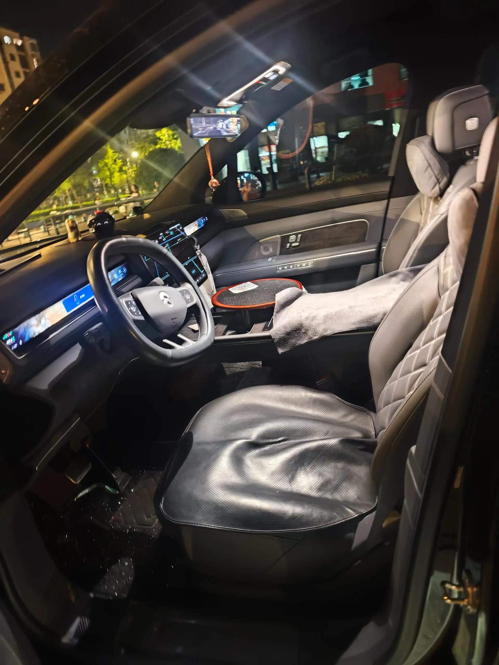 NIO 2026 ES8 6-Seater Executive Luxury Edition Automatic 2