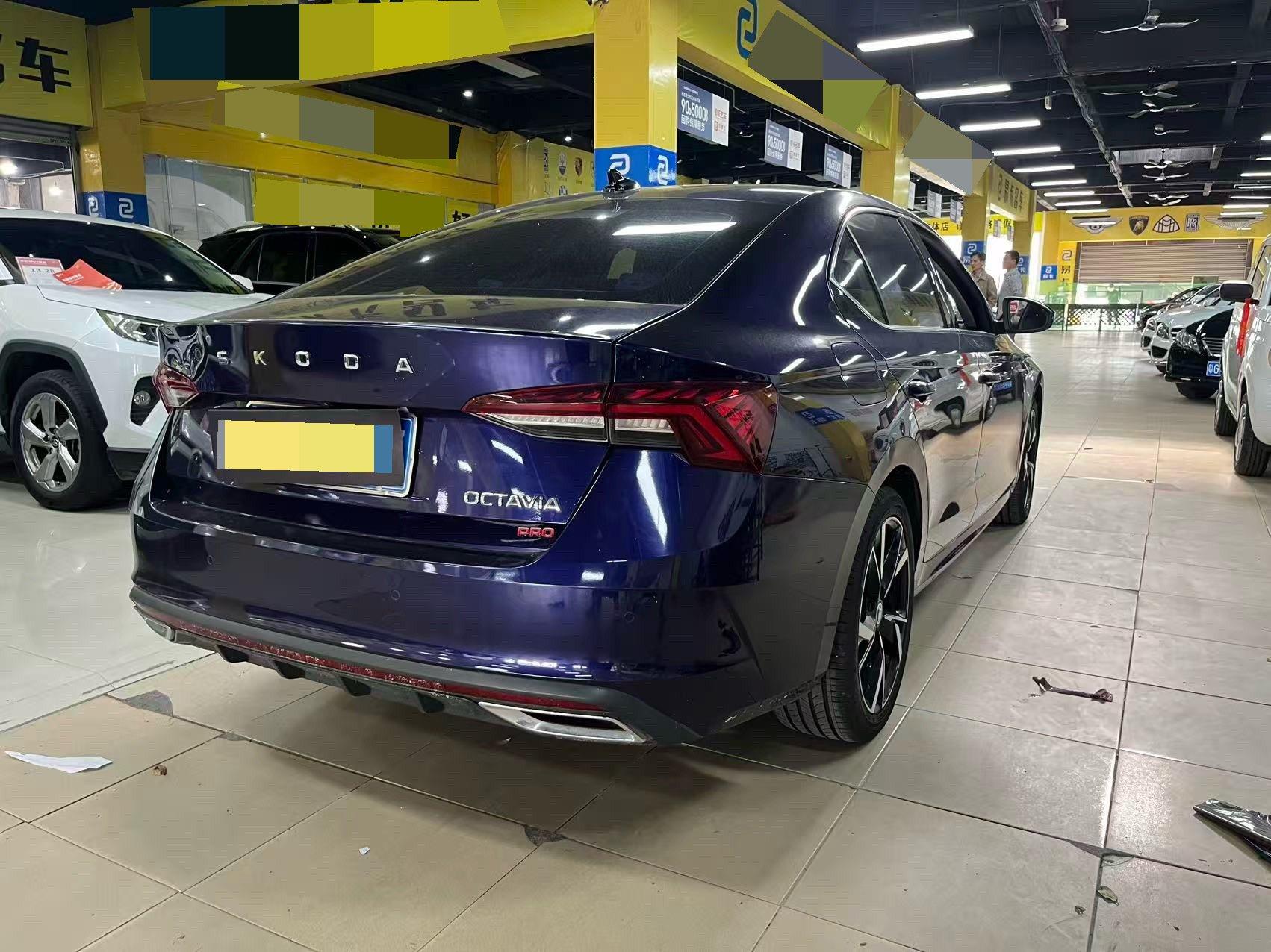 Octavia 2021 PRO TSI280 DSG Ultimate 12