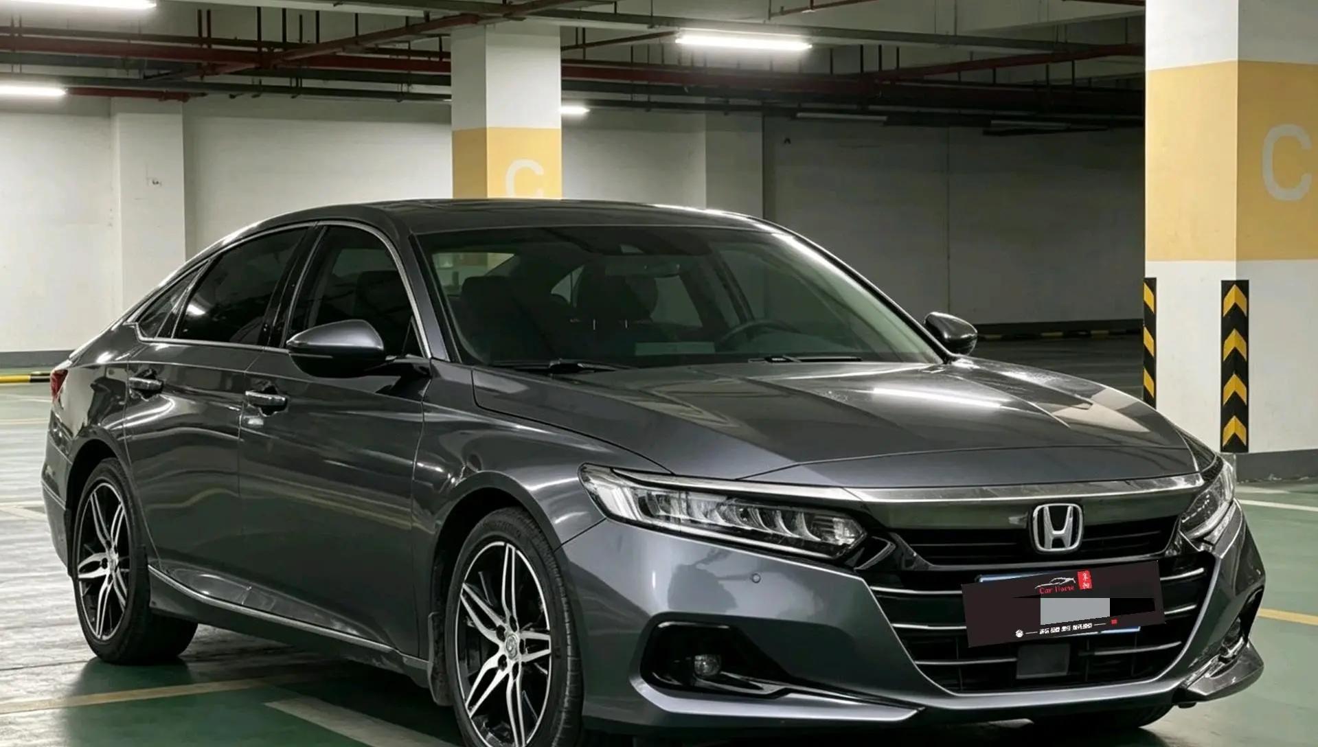 Accord 2022 260TURBO Magic Night Premium Edition 3