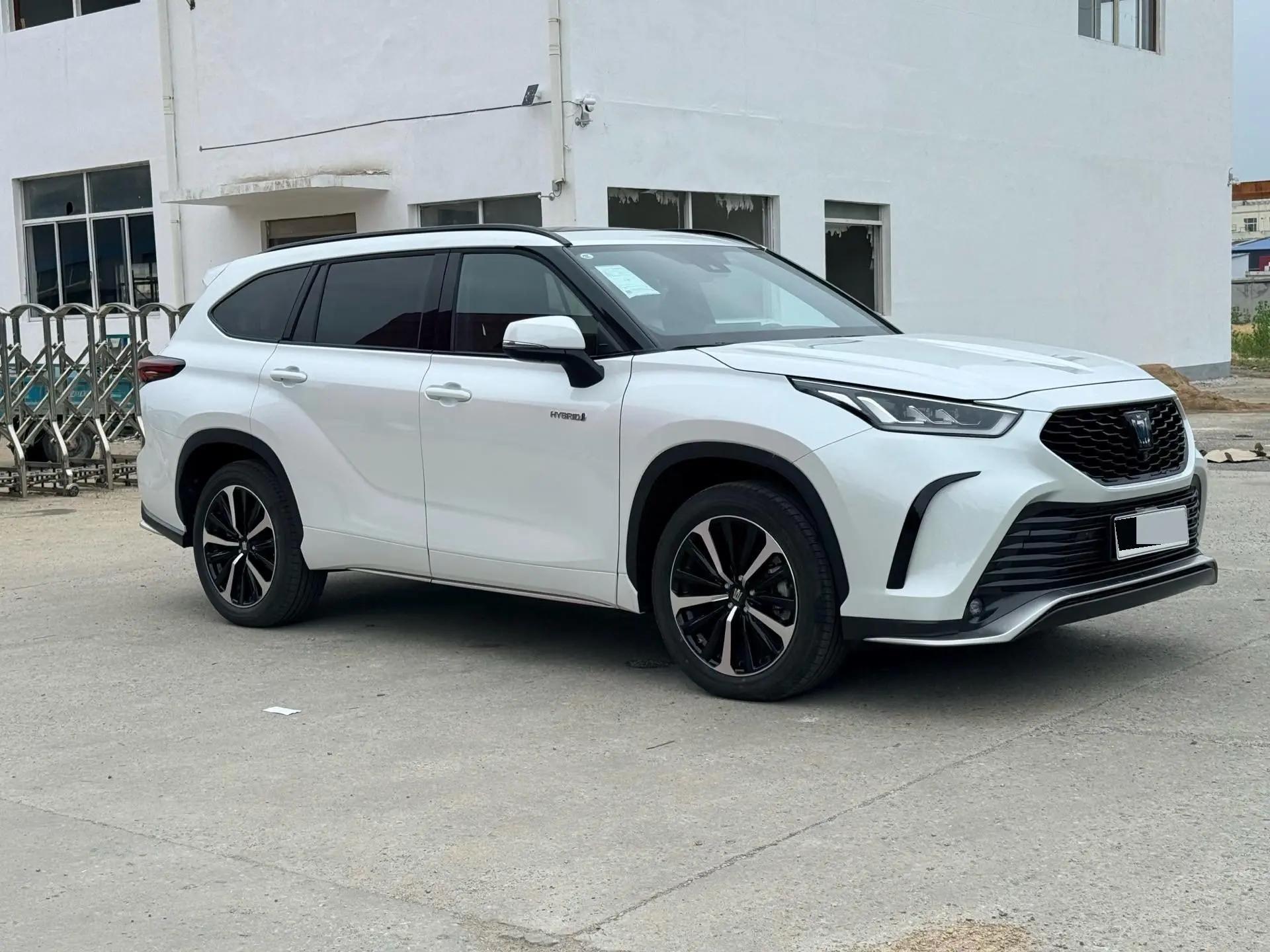 Toyota 2023 Crown Landfang 2.5 CVT Four-Wheel Drive Luxury Edition Automatic 2