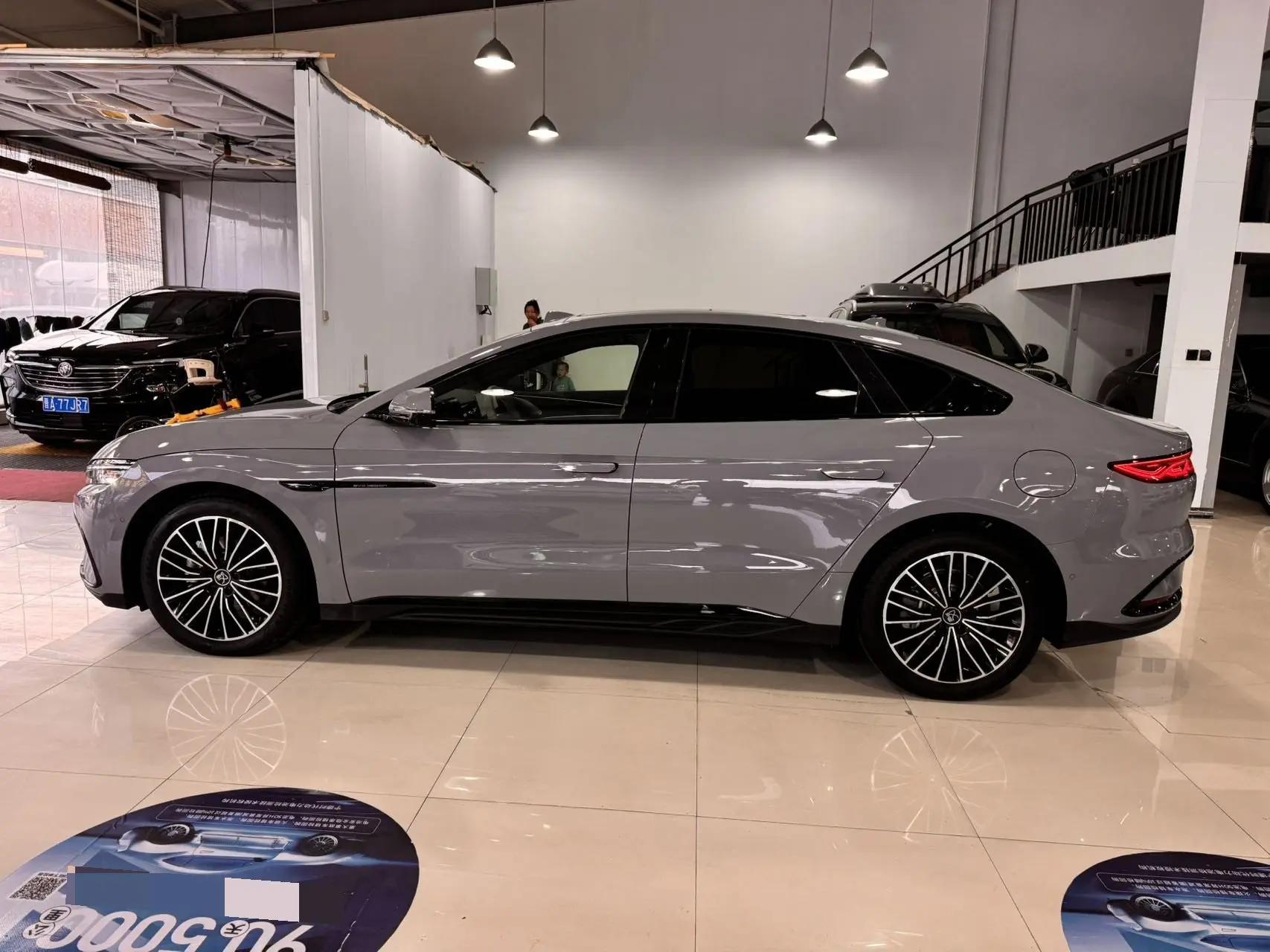BYD 2025 Han DM-i 1.5T CVT Intelligent Driving Version 125KM Laser Radar Flagship Model Automatic Transmission 3