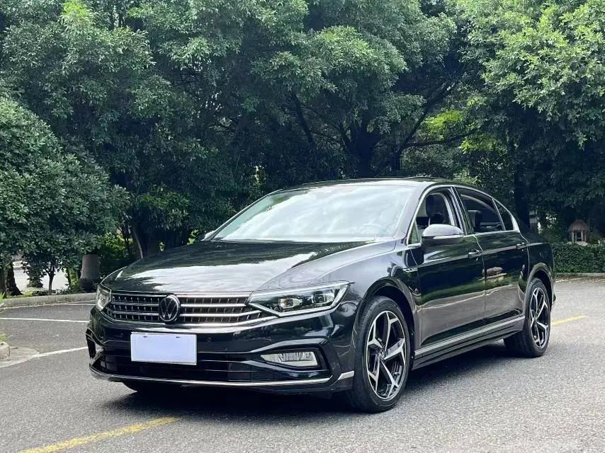 Magotan 2022 330TSI DSG Basic