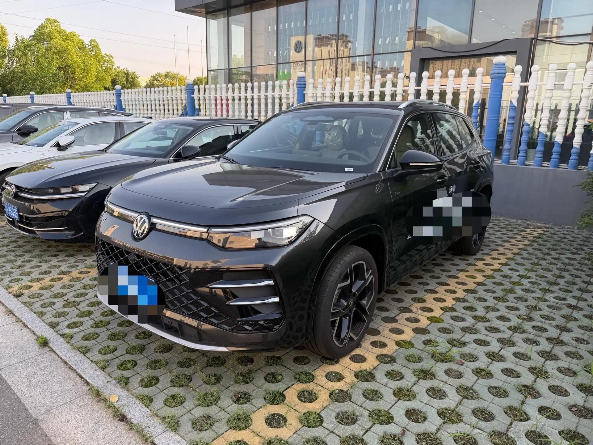 Volkswagen 2025 Tharu L 2.0TSI 380TSI Four-Wheel-Drive Luxury Easy Package Automatic