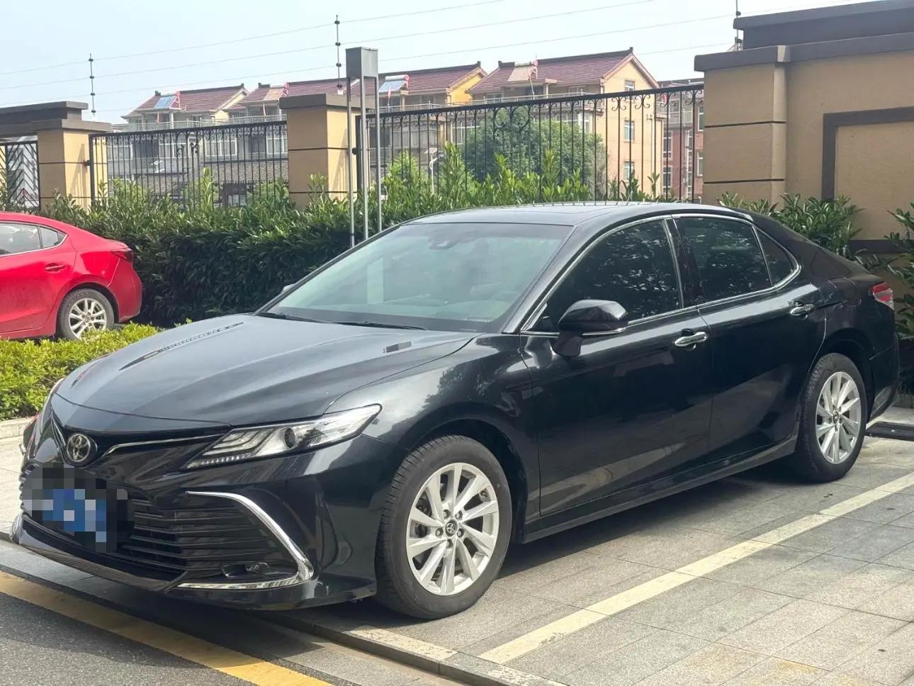 Camry 2021 2.0G Deluxe Edition