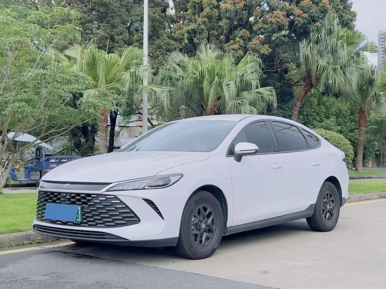 BYD 2025 Qin PLUS DM-i 1.5 CVT Intelligent Drive 55km Flagship Automatic