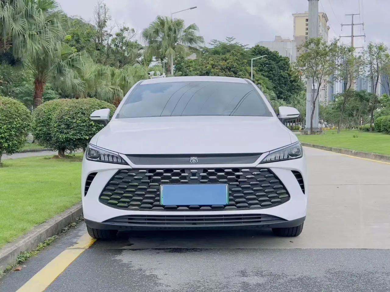 BYD 2025 Qin PLUS DM-i 1.5 CVT Intelligent Drive 55km Flagship Automatic 2